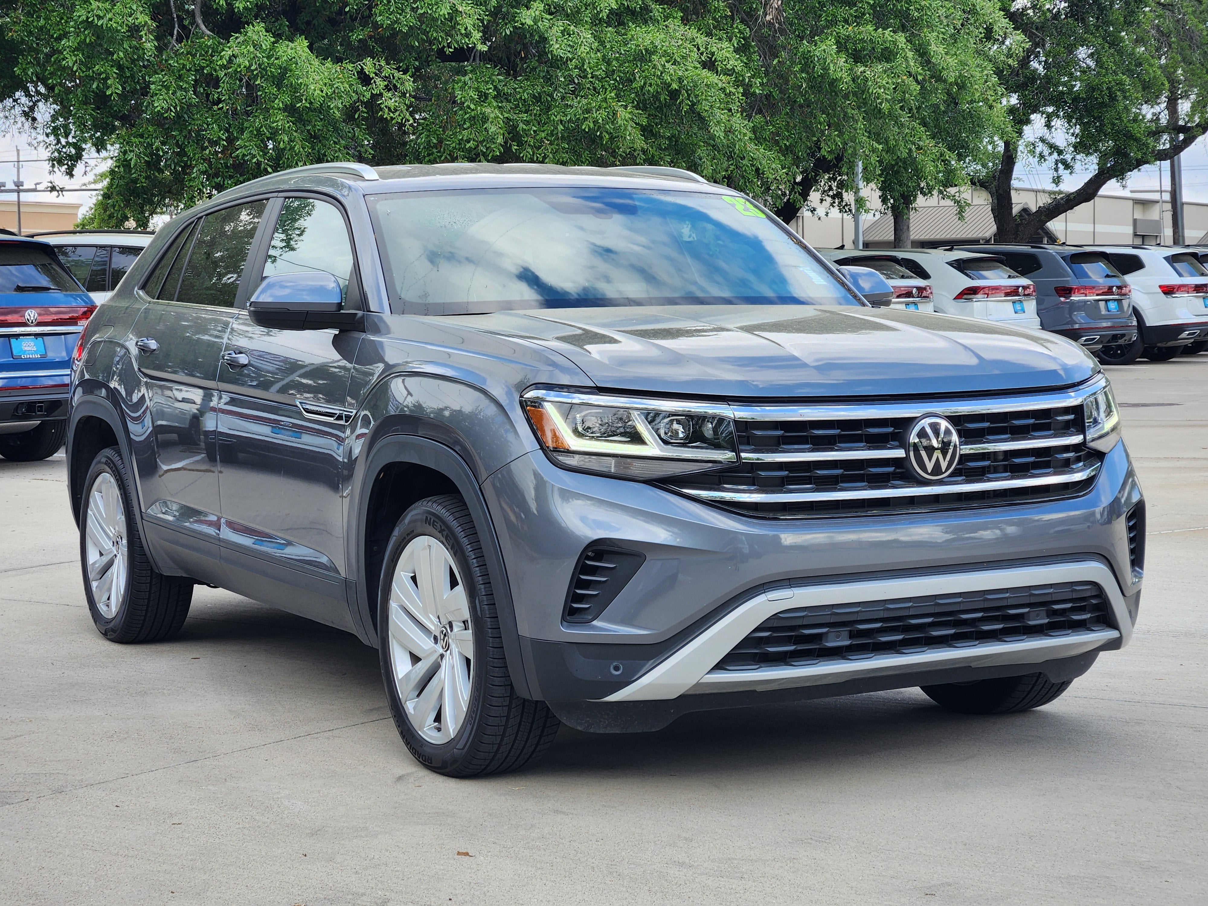 2023 Volkswagen Atlas Cross Sport 2.0T SE w/Technology