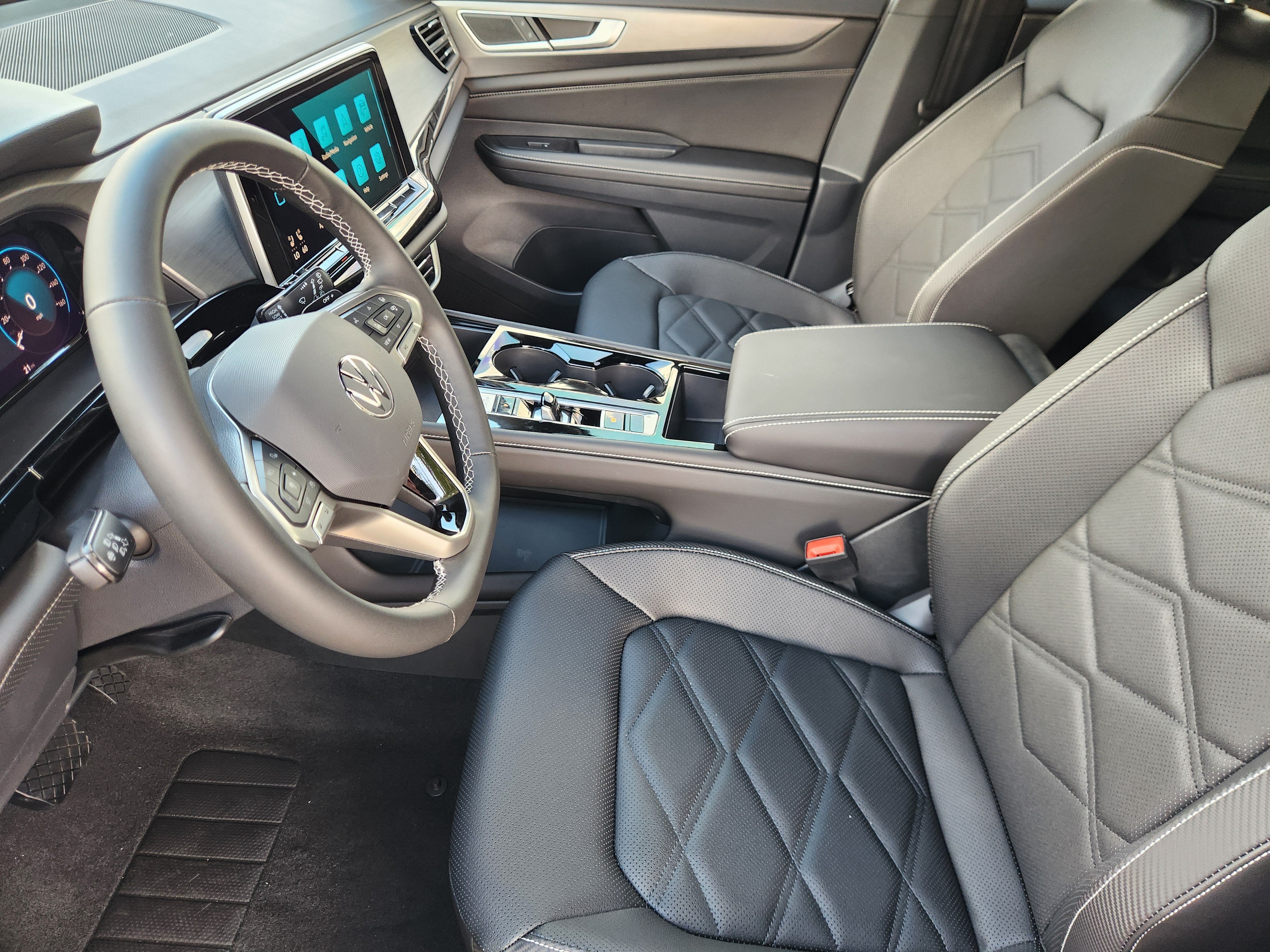 2026 Volkswagen Atlas Cross Sport 2.0T SE w/Technology