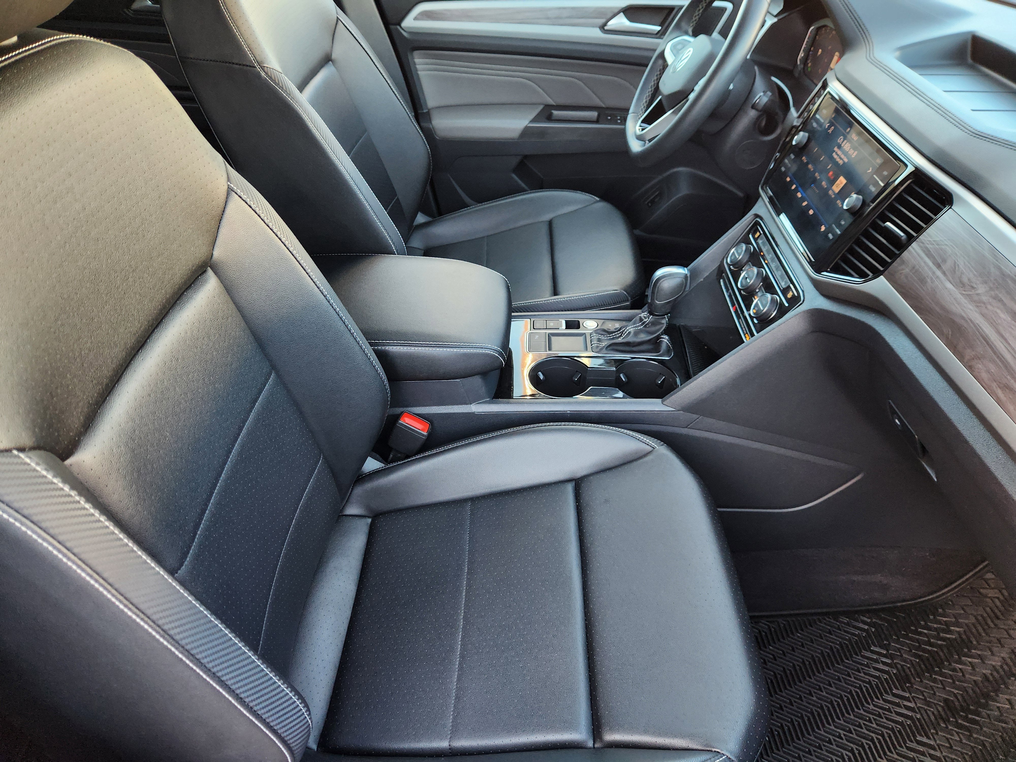 2023 Volkswagen Atlas Cross Sport 3.6L V6 SE w/Technology