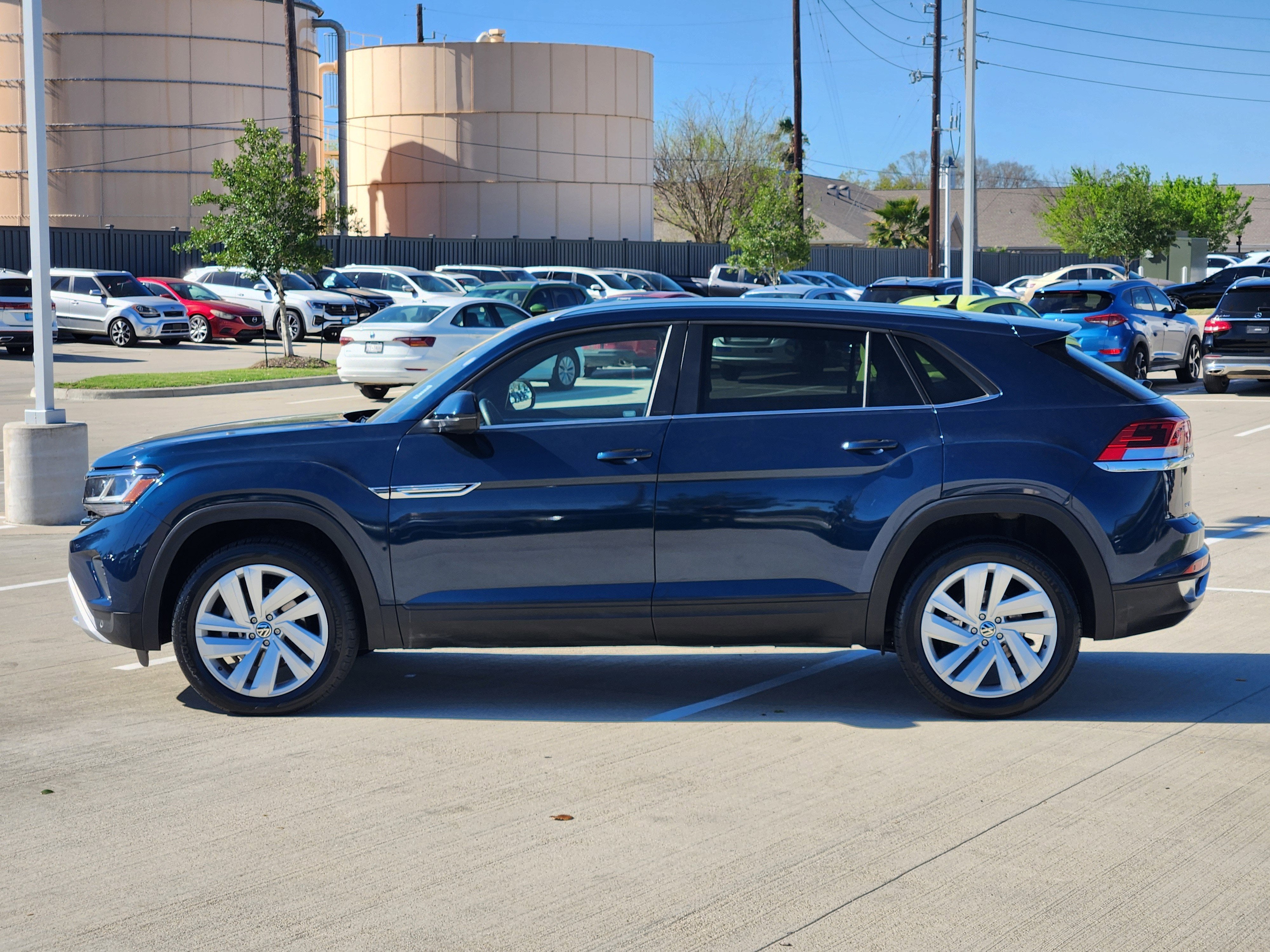 2023 Volkswagen Atlas Cross Sport 3.6L V6 SE w/Technology