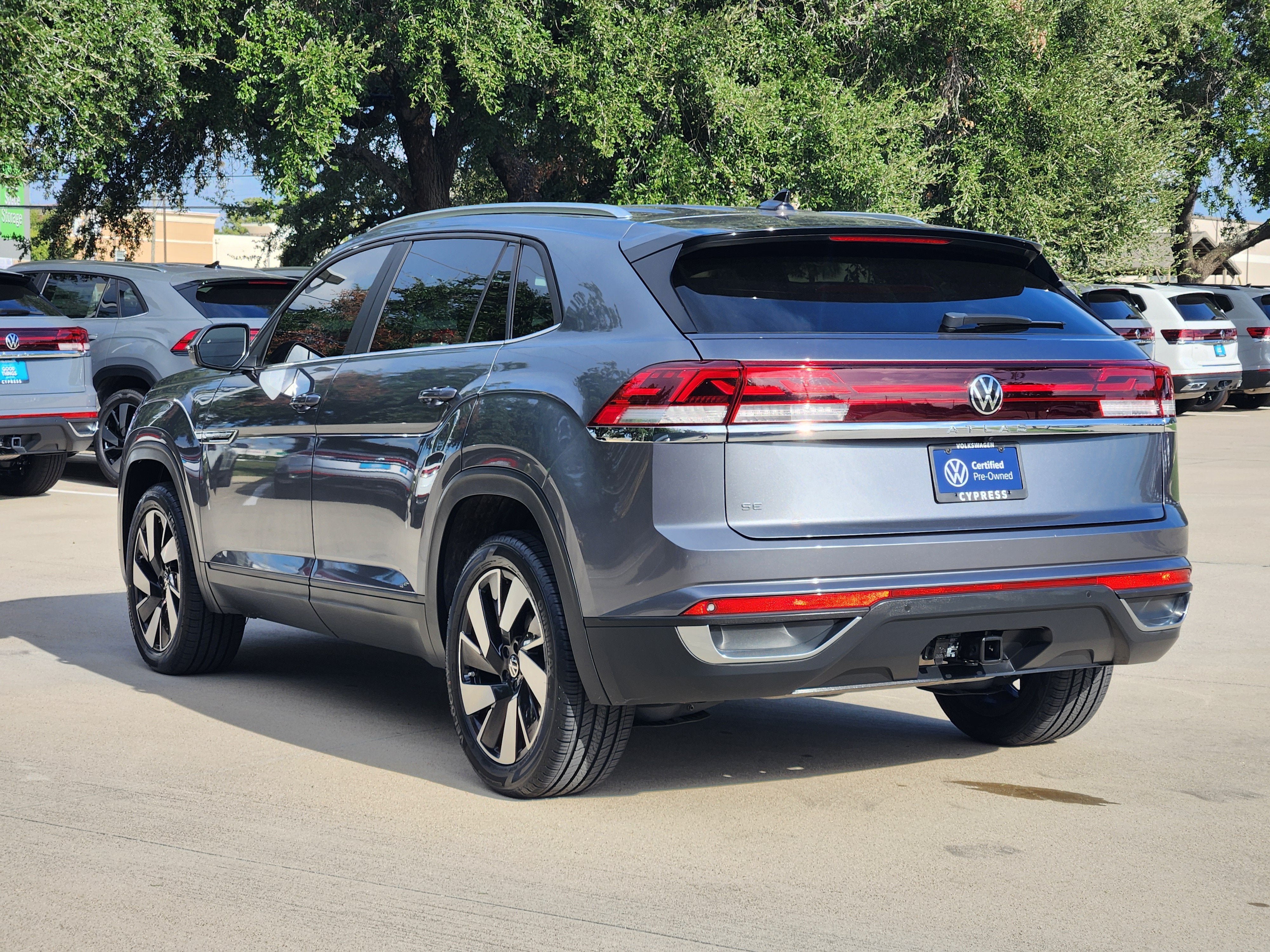 2024 Volkswagen Atlas Cross Sport 2.0T SE w/Technology
