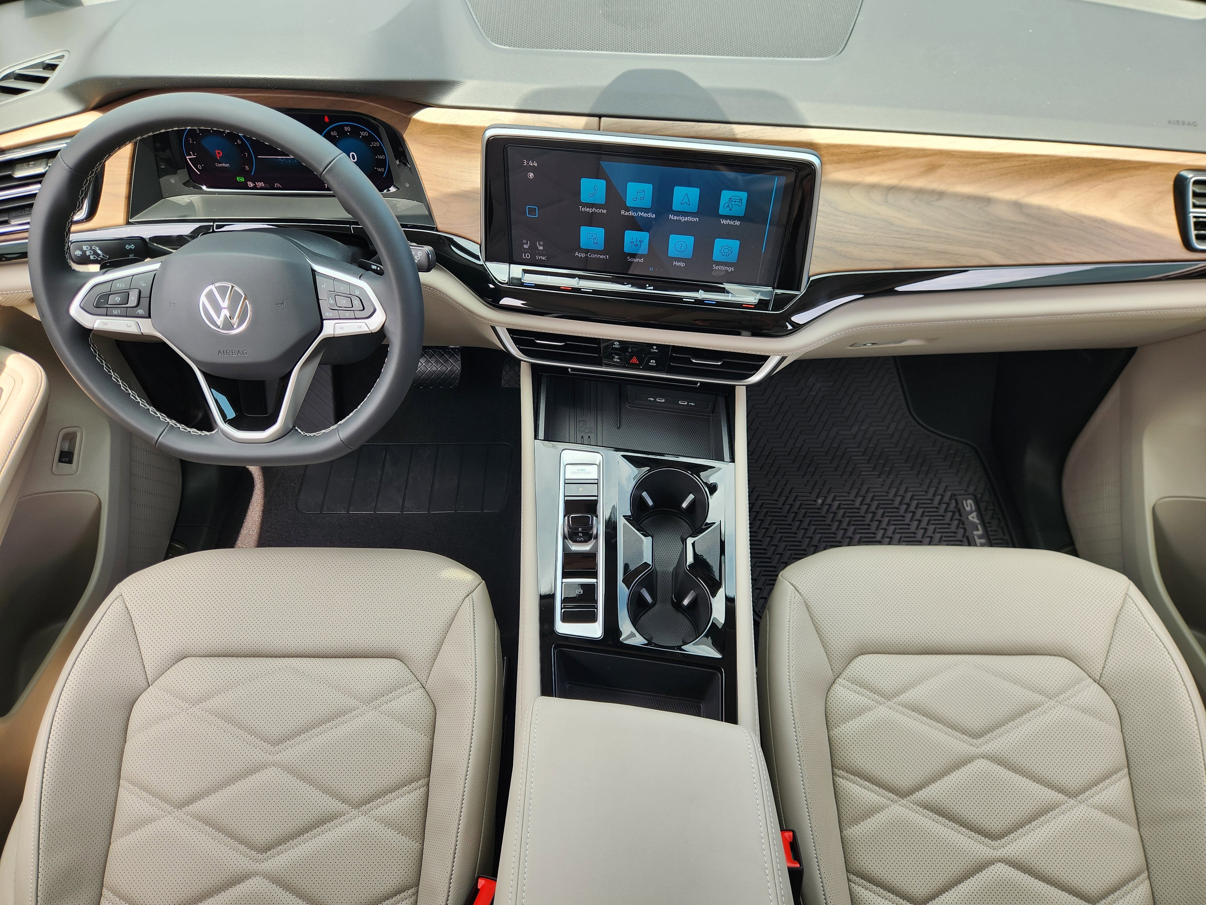 2026 Volkswagen Atlas 2.0T SE w/Technology