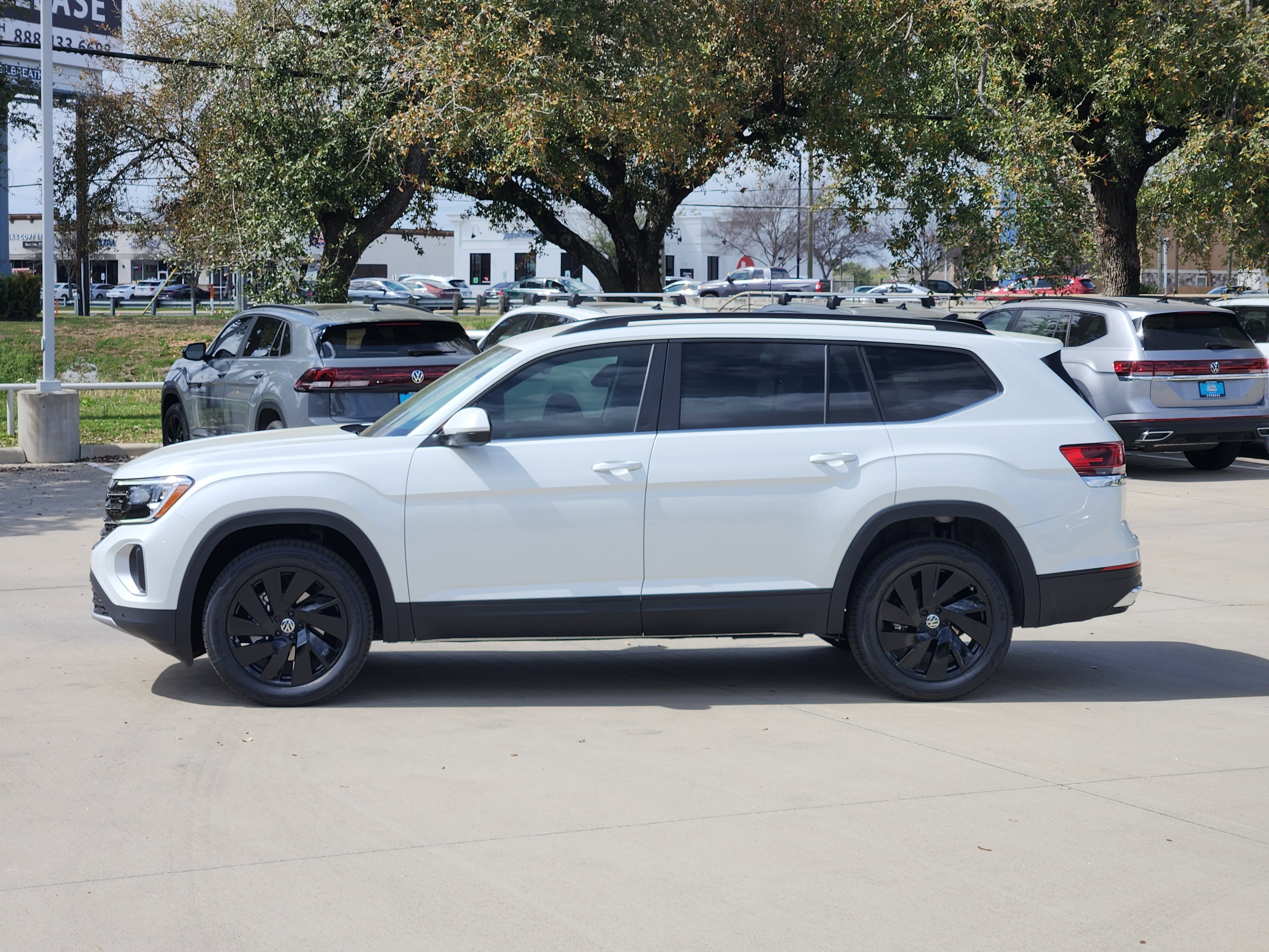 2026 Volkswagen Atlas 2.0T SE w/Technology