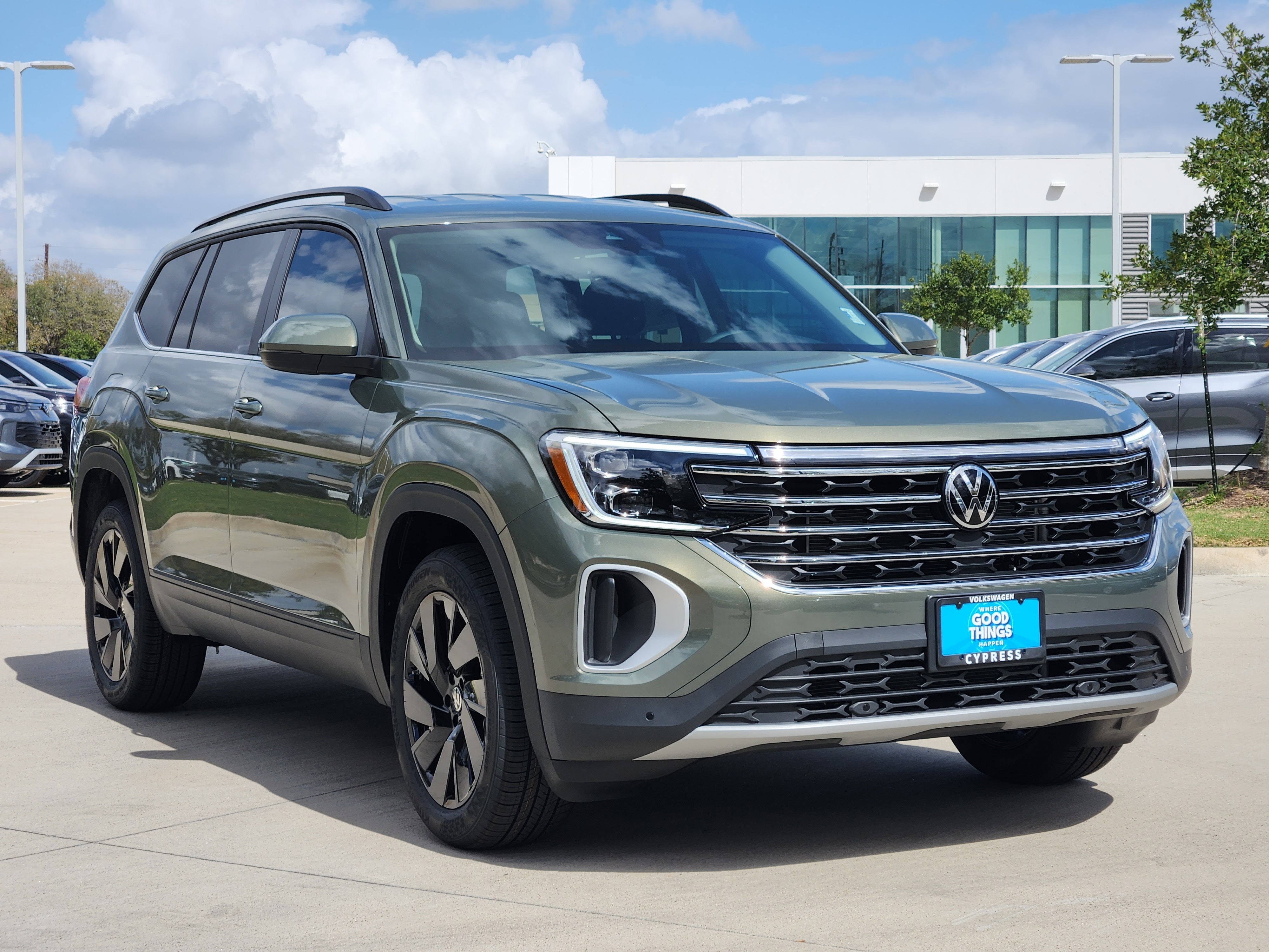 2026 Volkswagen Atlas 2.0T SE w/Technology