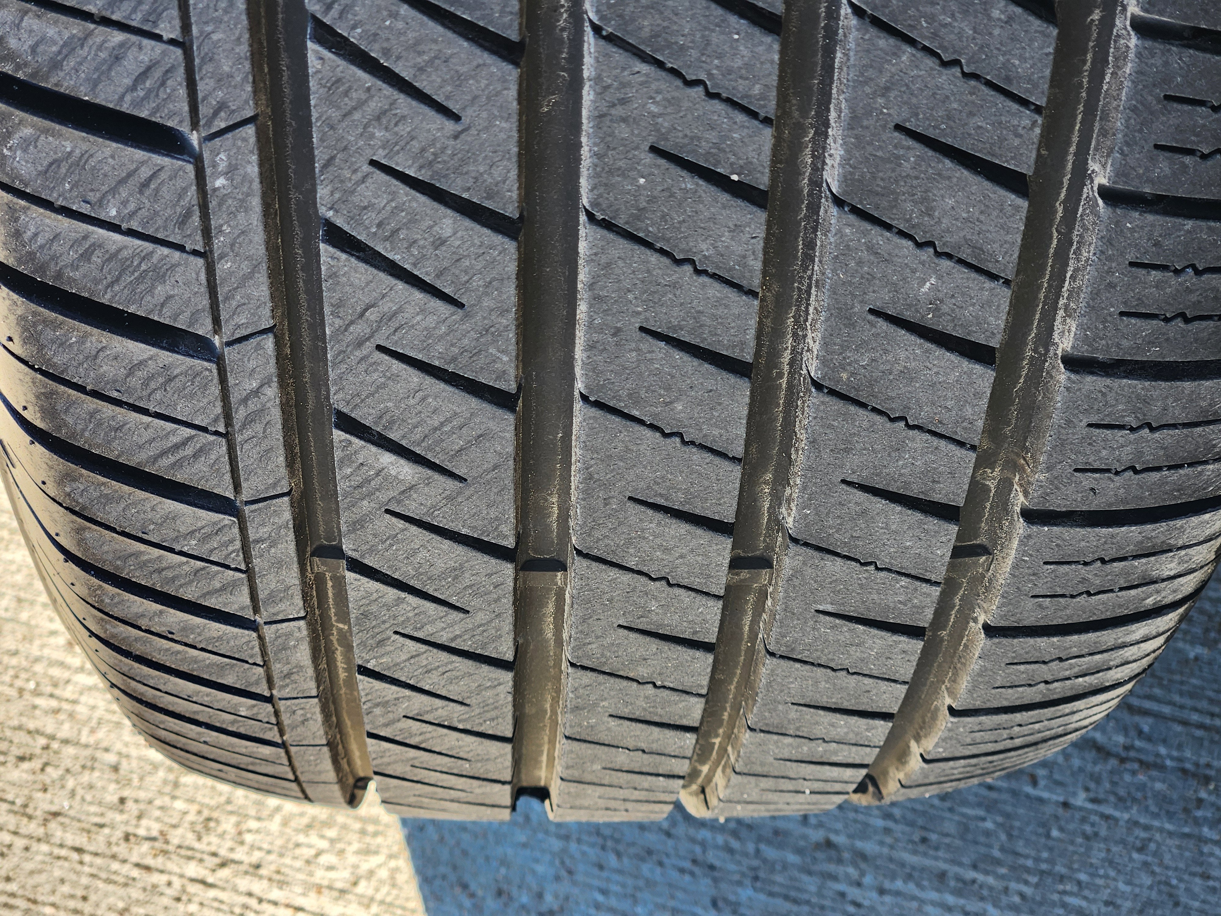 2021 Volkswagen Atlas 2.0T SE w/Technology