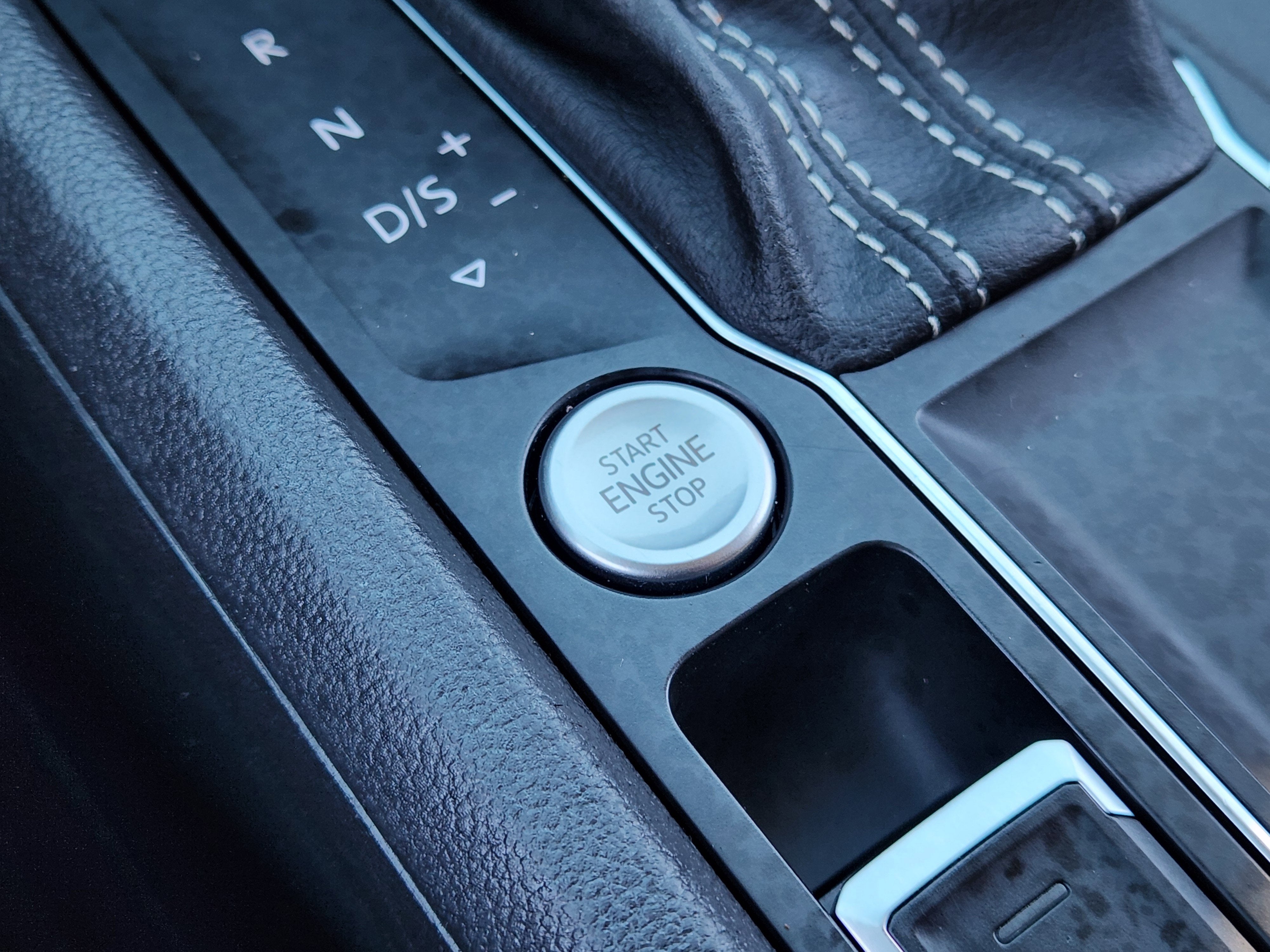 2021 Volkswagen Atlas 2.0T SE w/Technology