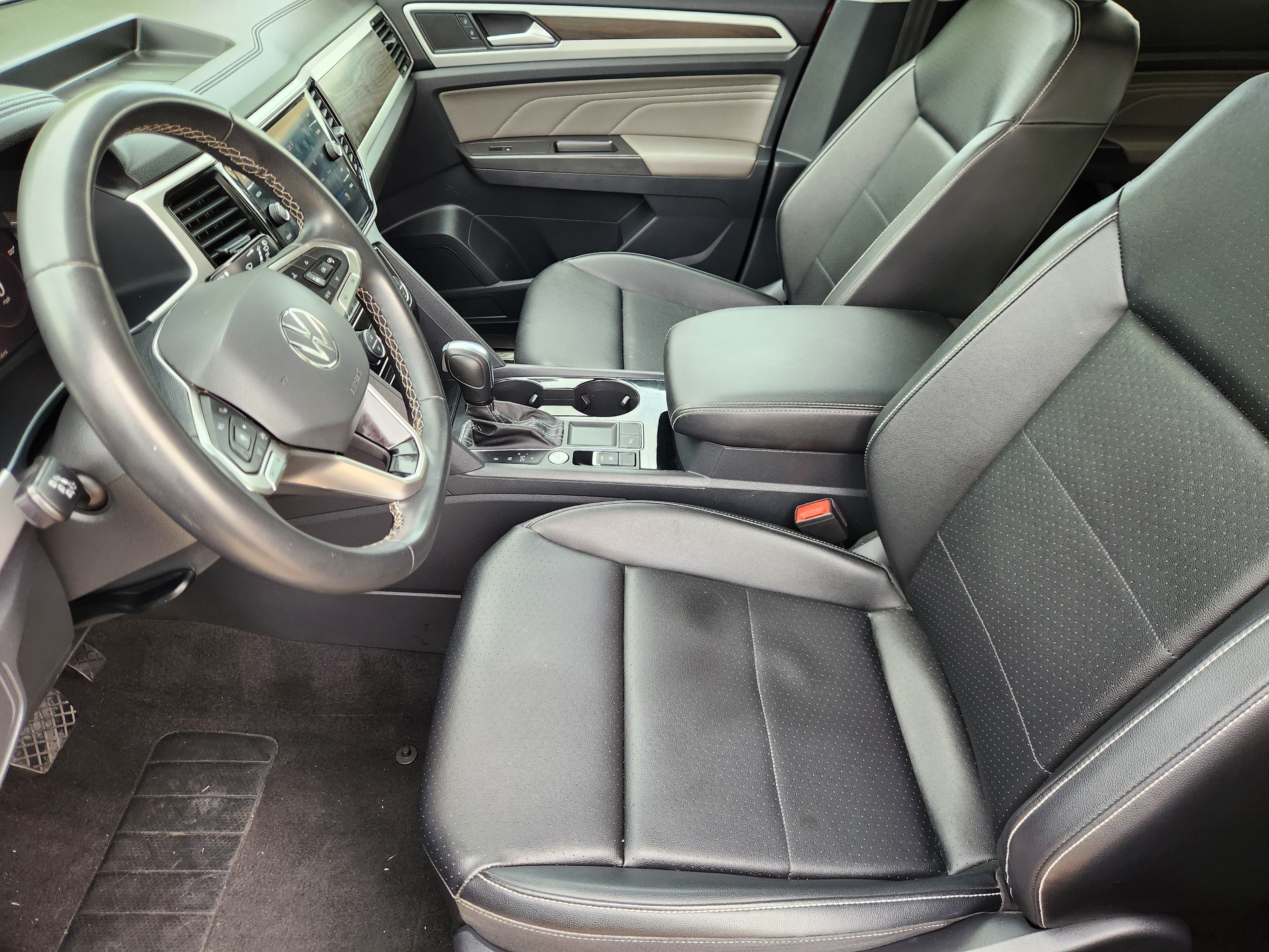2023 Volkswagen Atlas 3.6L V6 SE w/Technology
