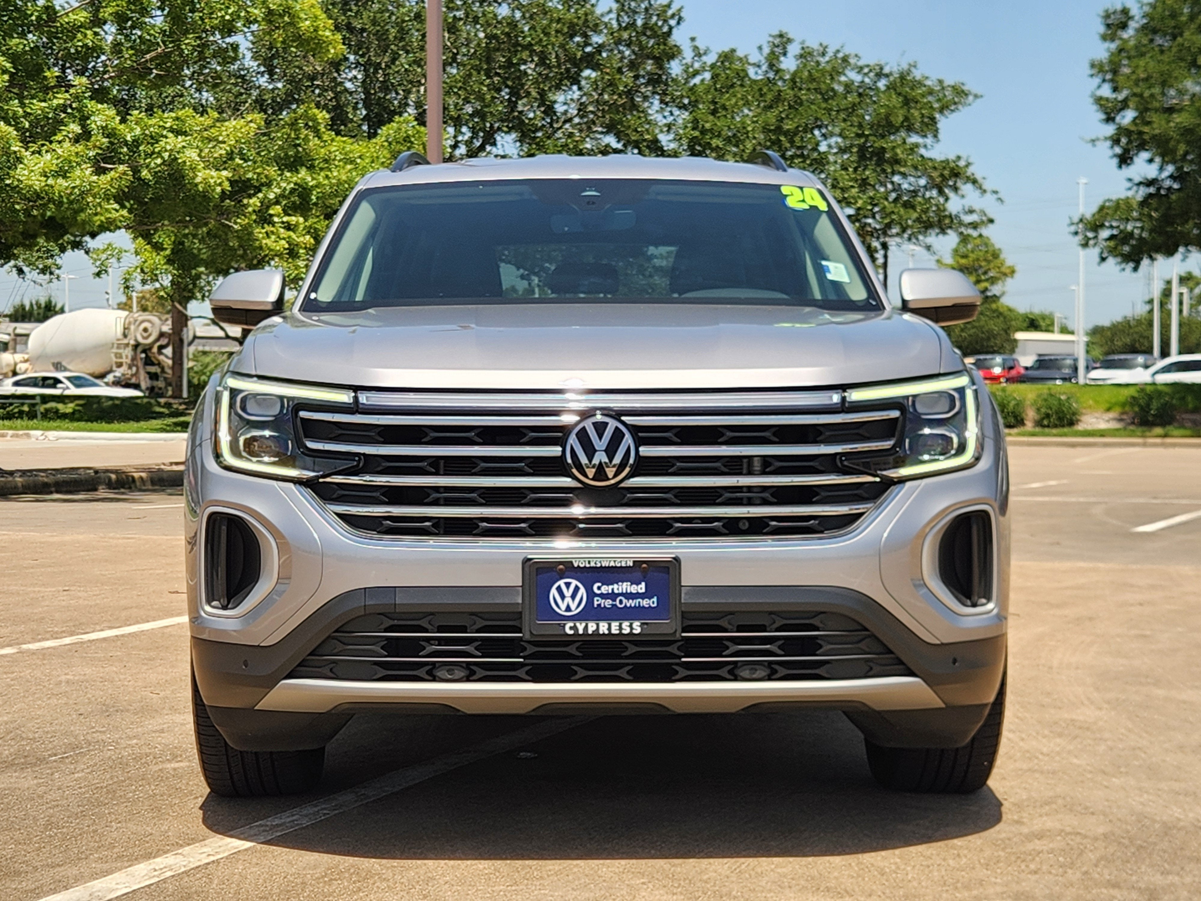 2024 Volkswagen Atlas 2.0T SE w/Technology