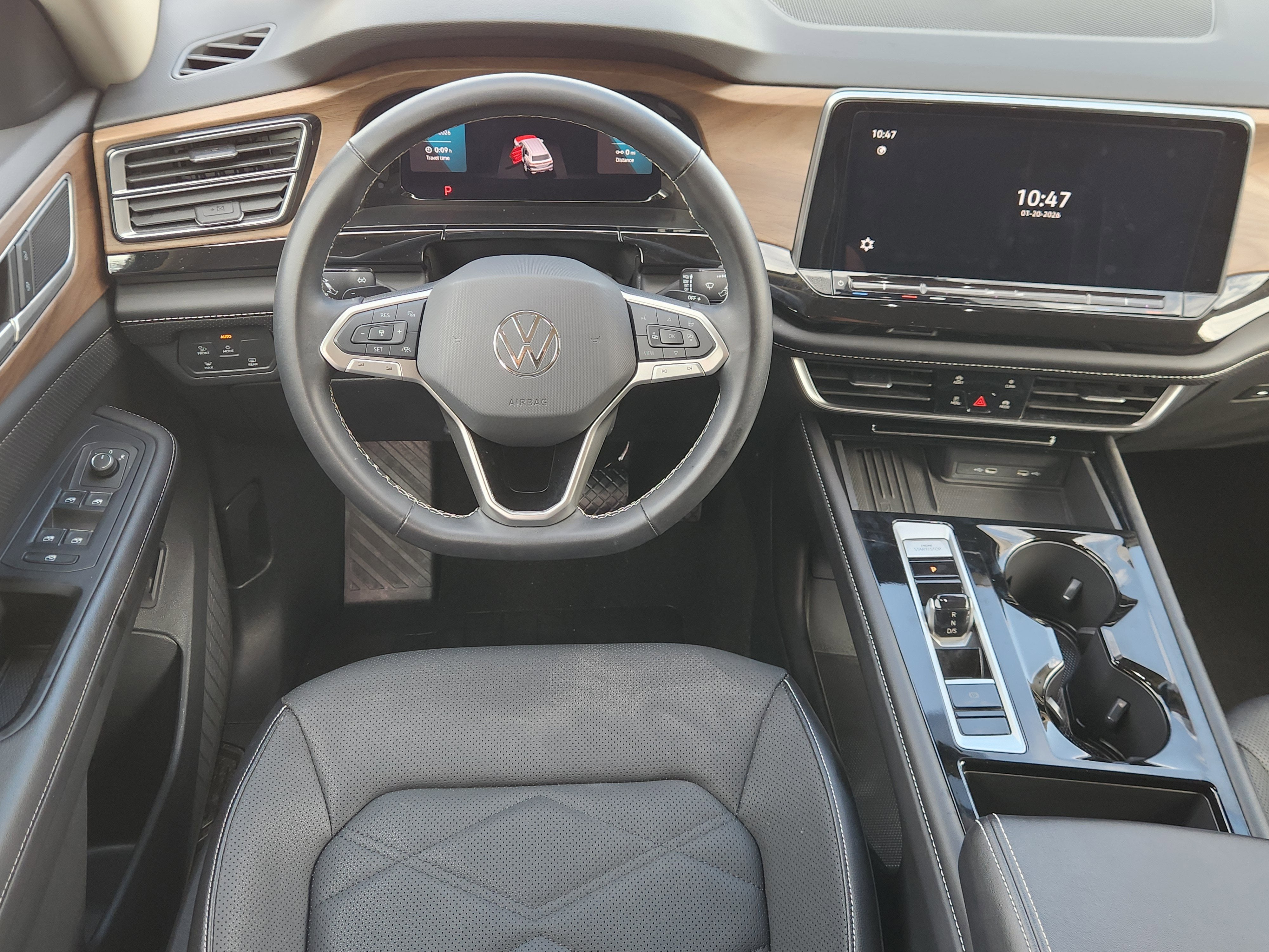 2025 Volkswagen Atlas 2.0T SE w/Technology