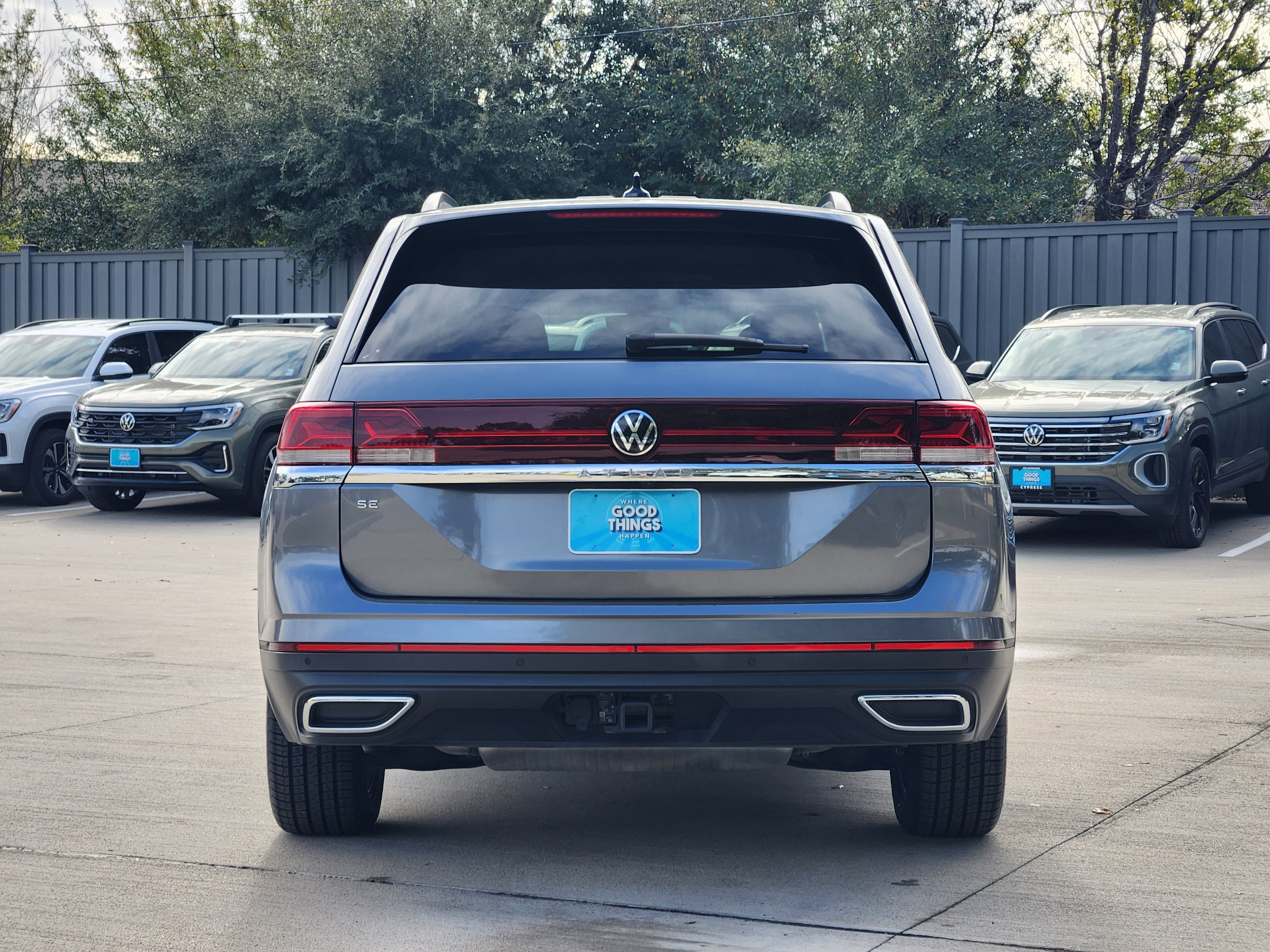 2025 Volkswagen Atlas 2.0T SE w/Technology