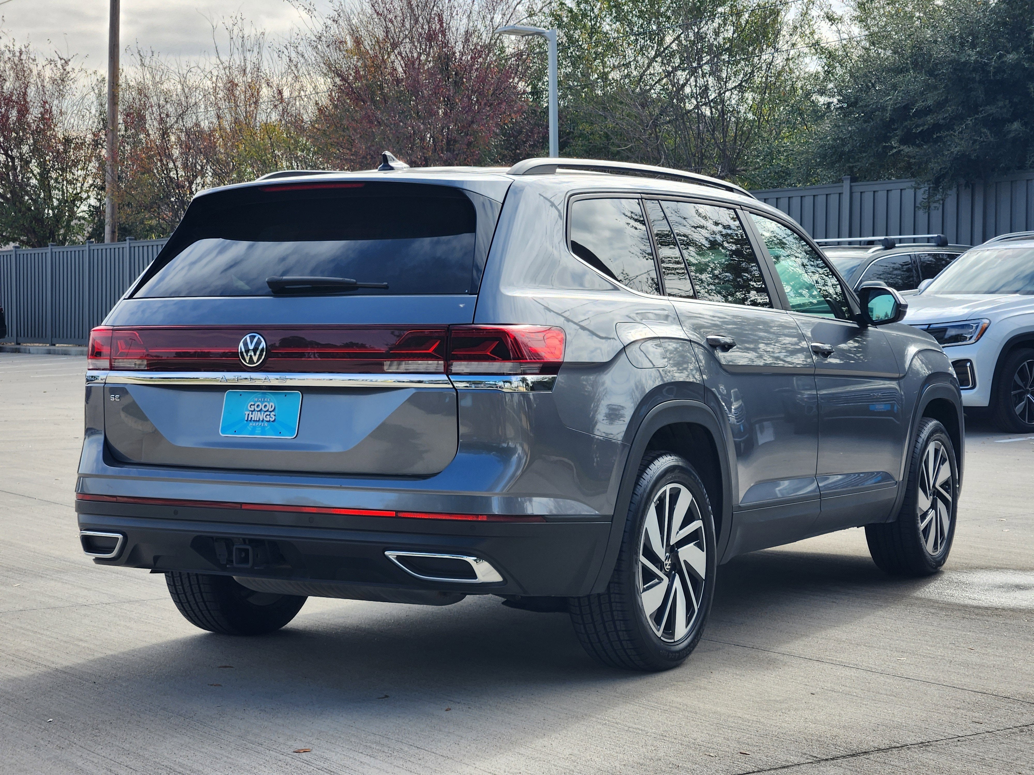 2025 Volkswagen Atlas 2.0T SE w/Technology