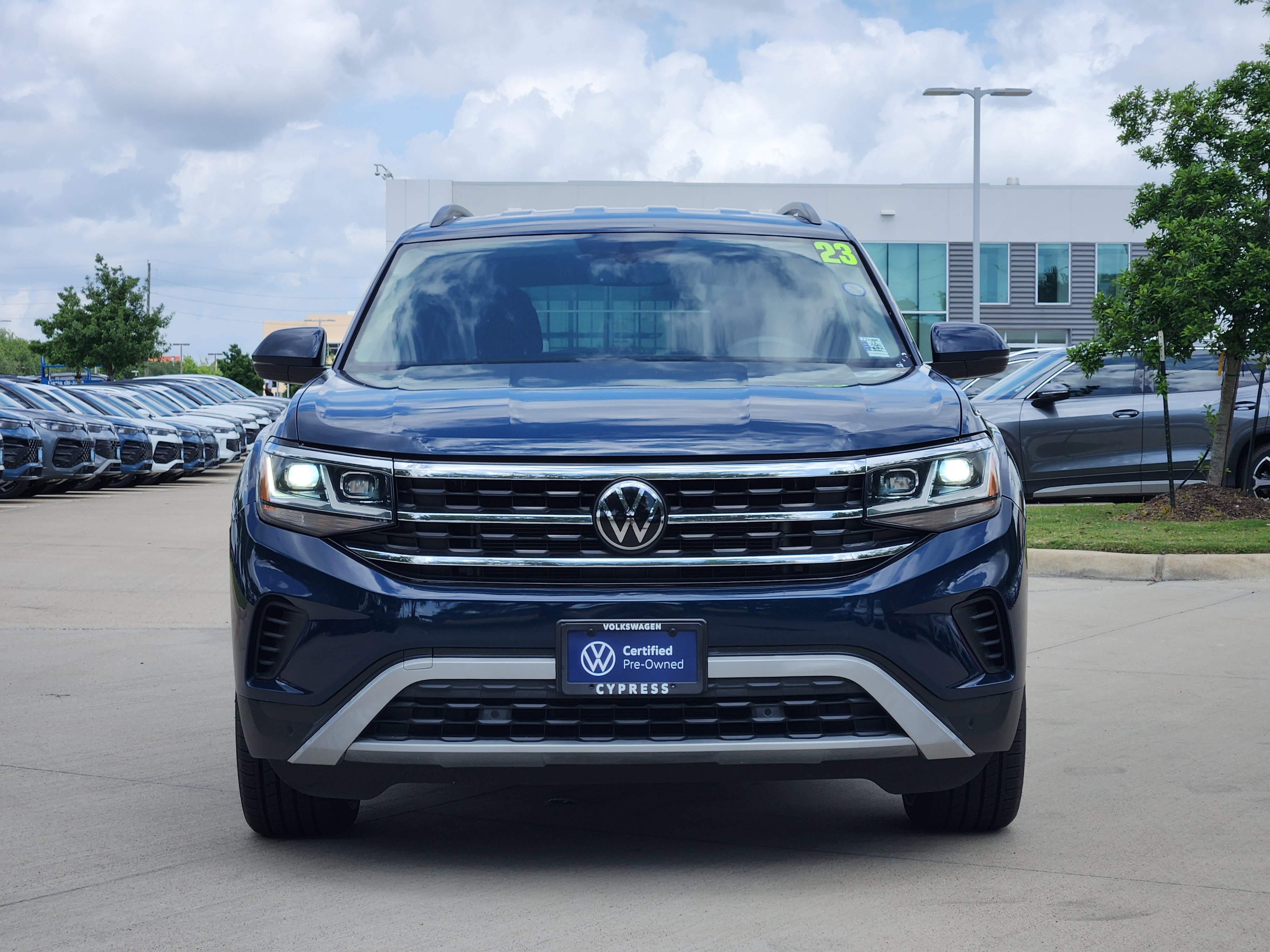 2023 Volkswagen Atlas 3.6L V6 SE w/Technology