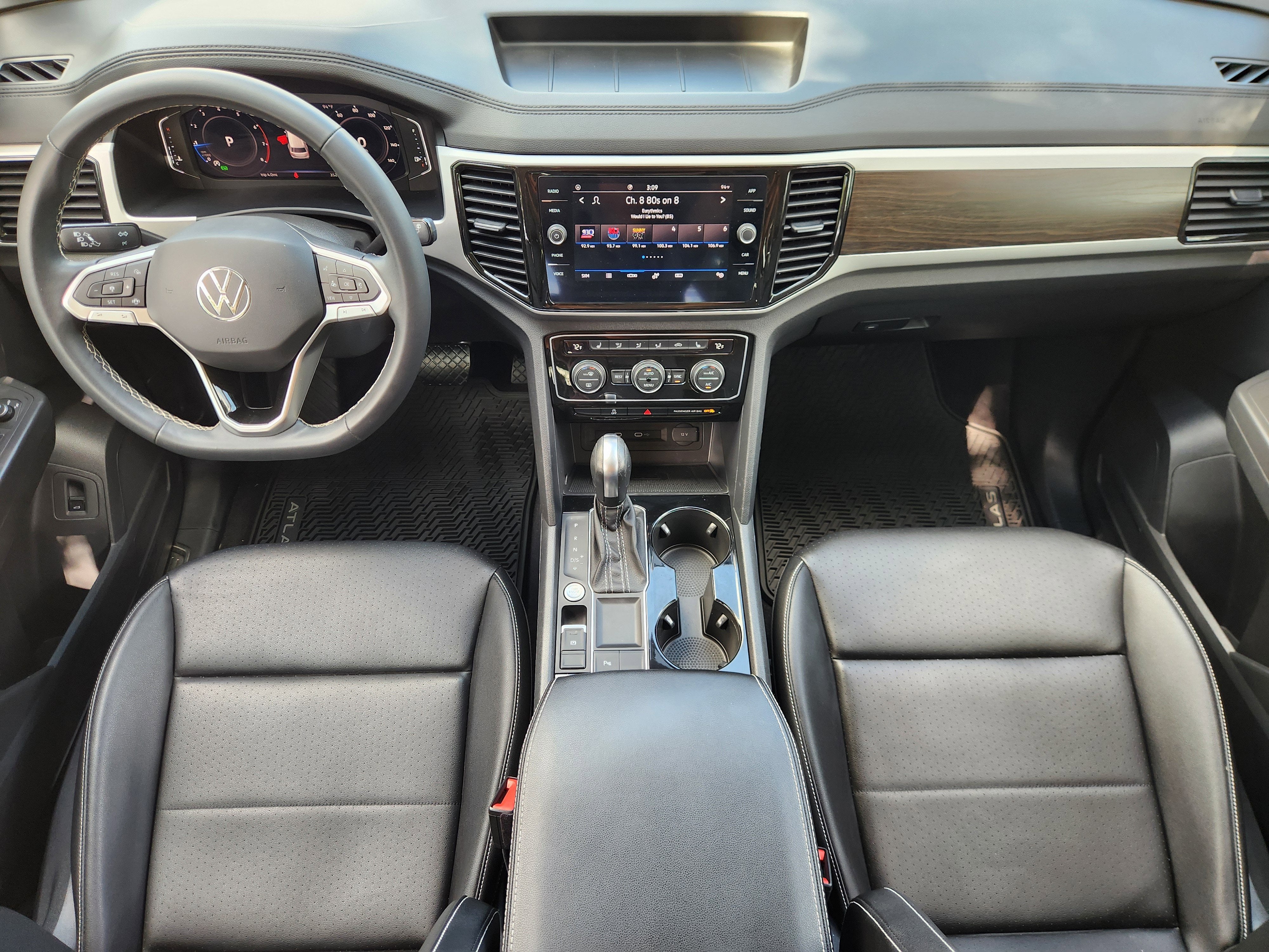 2023 Volkswagen Atlas 3.6L V6 SE w/Technology