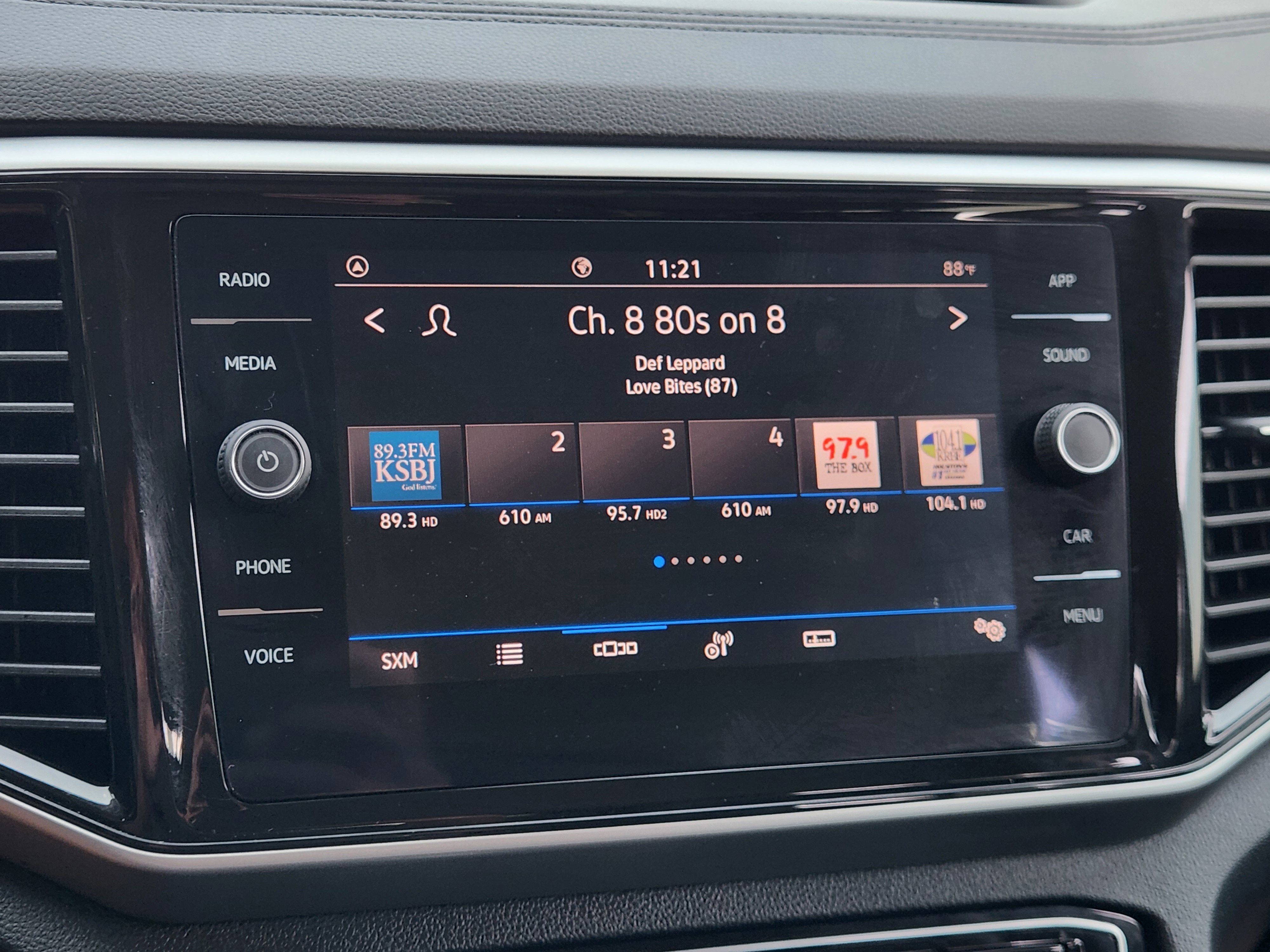 2023 Volkswagen Atlas 3.6L V6 SE w/Technology