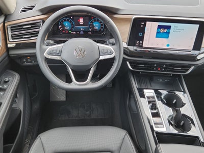 2025 Volkswagen Atlas 2.0T SE w/Technology