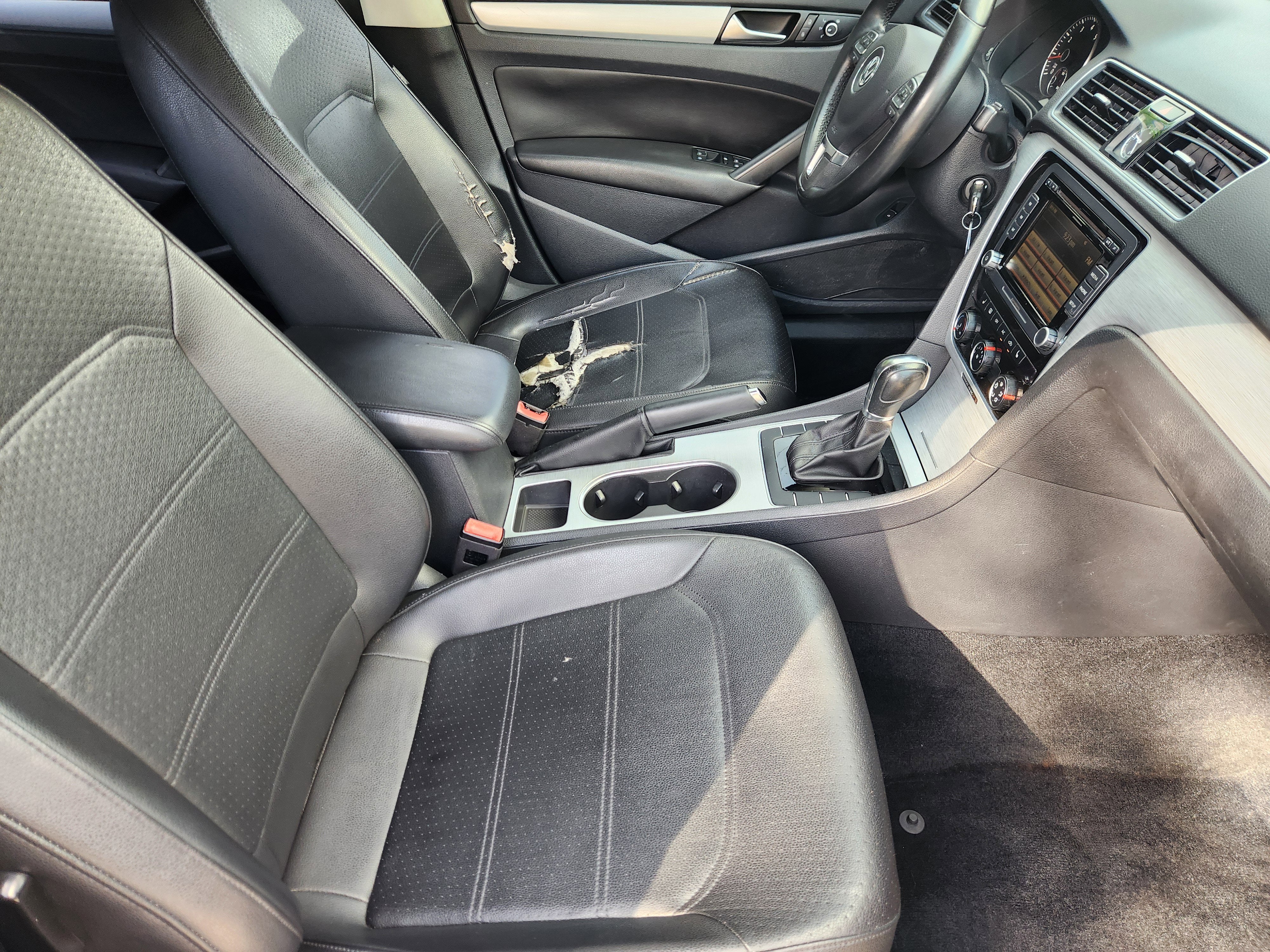 2013 Volkswagen Passat Base