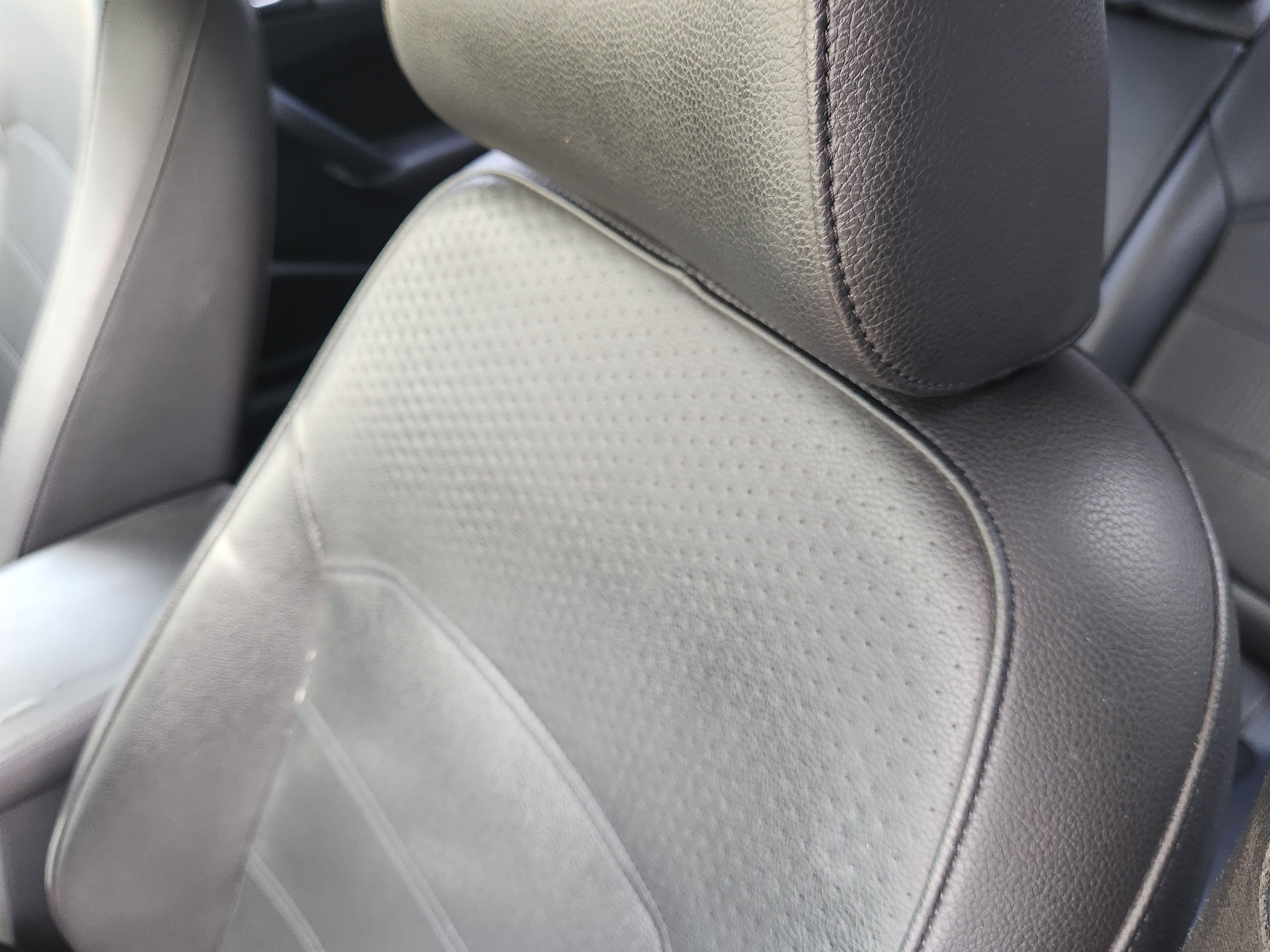 2013 Volkswagen Passat Base