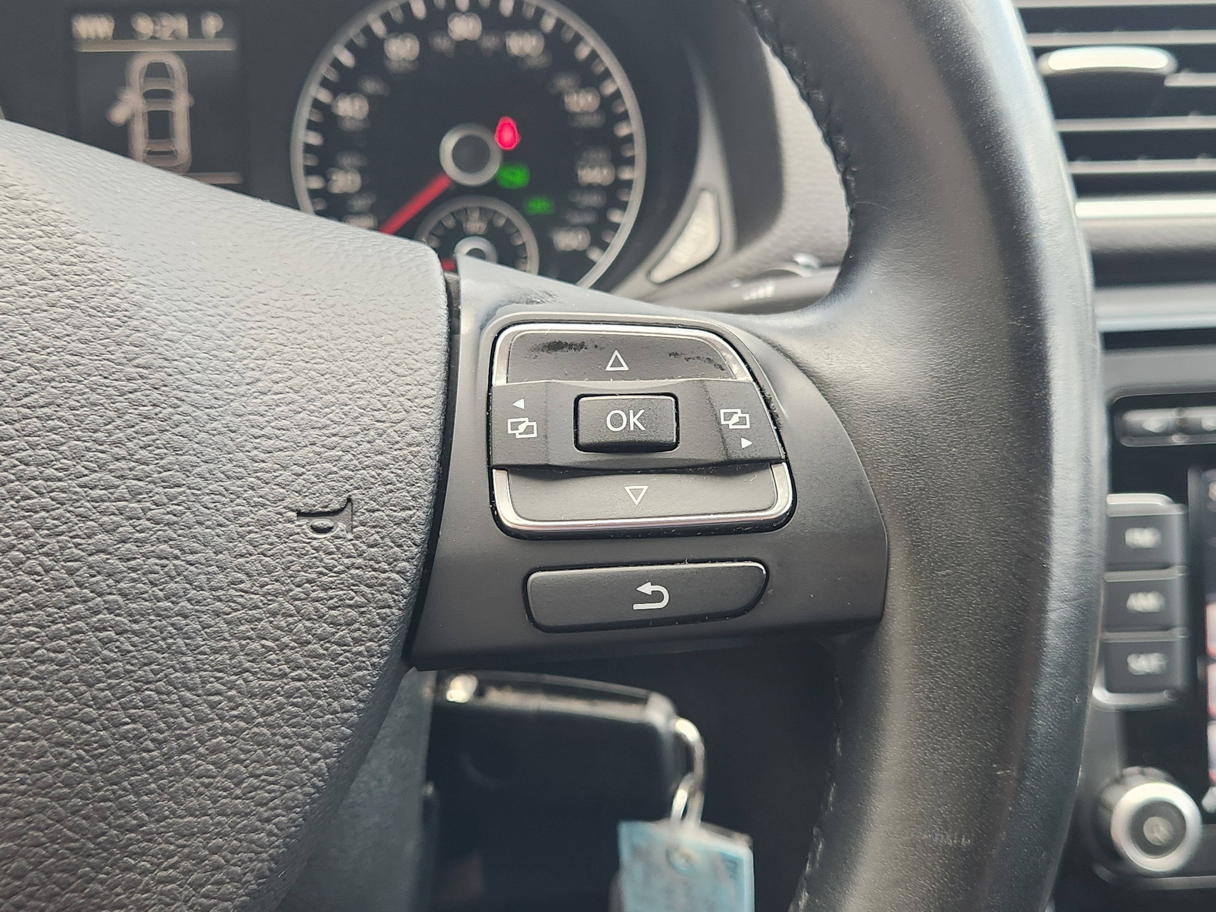 2013 Volkswagen Passat Base