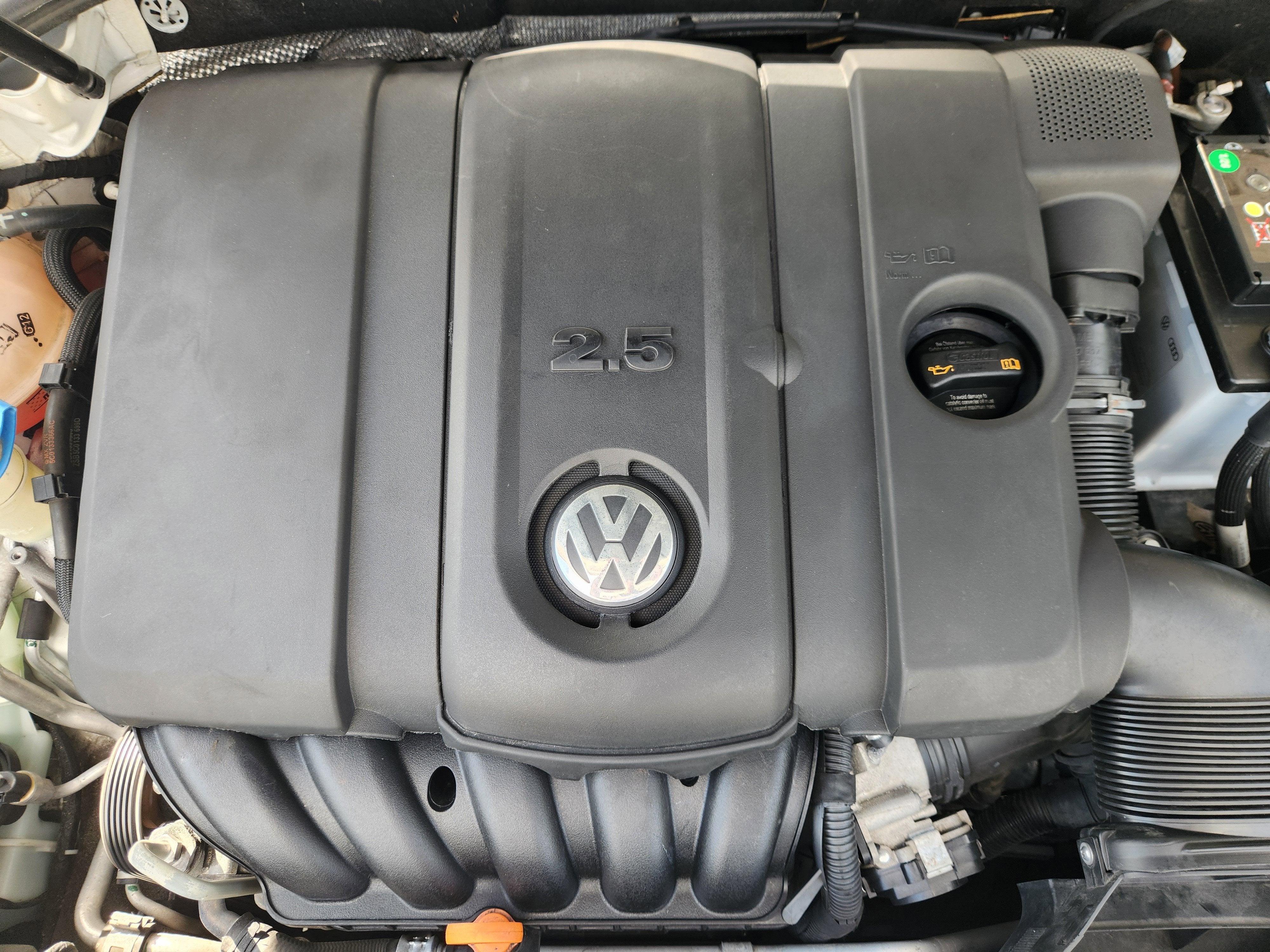 2013 Volkswagen Passat Base