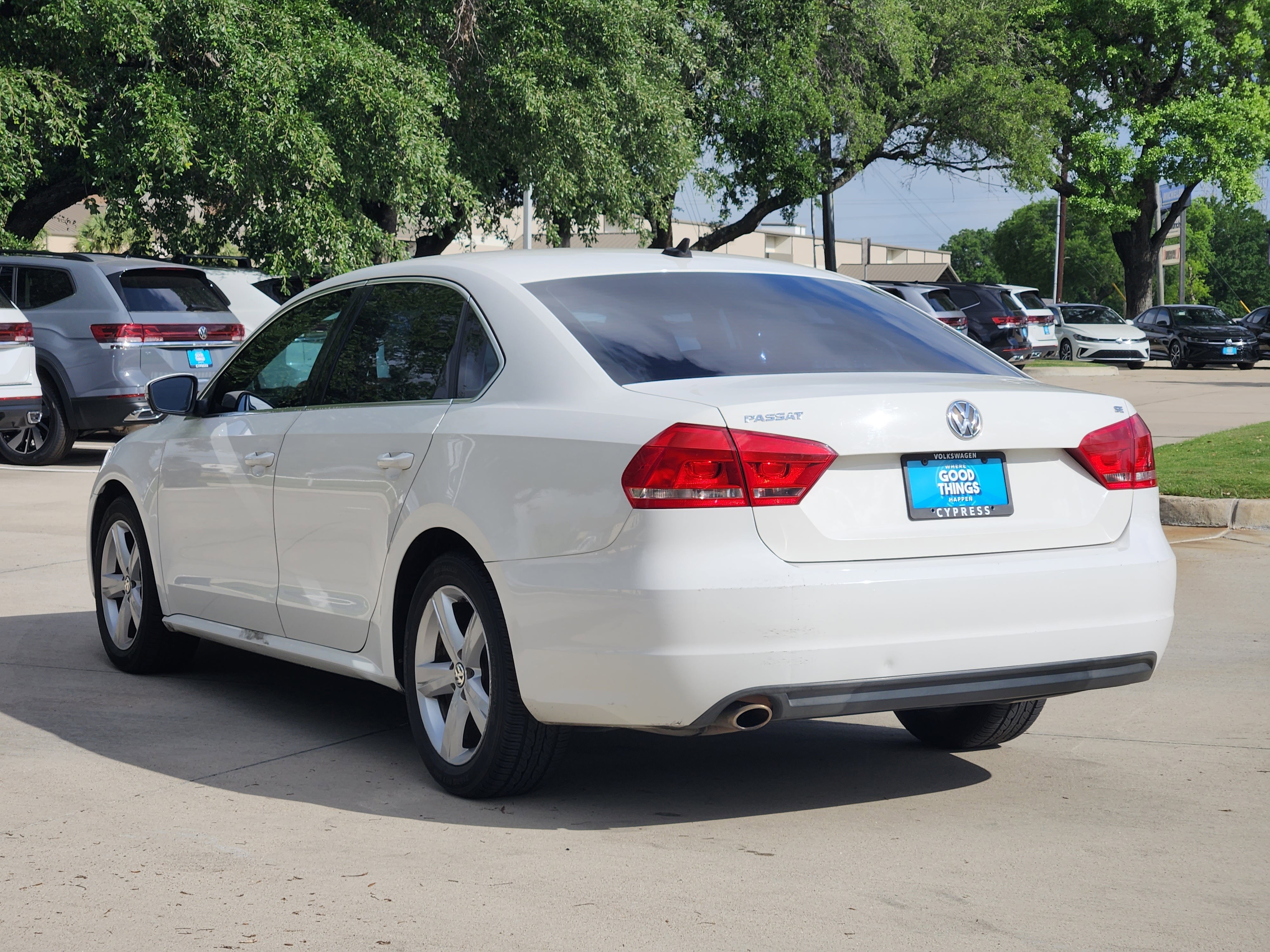 2013 Volkswagen Passat Base
