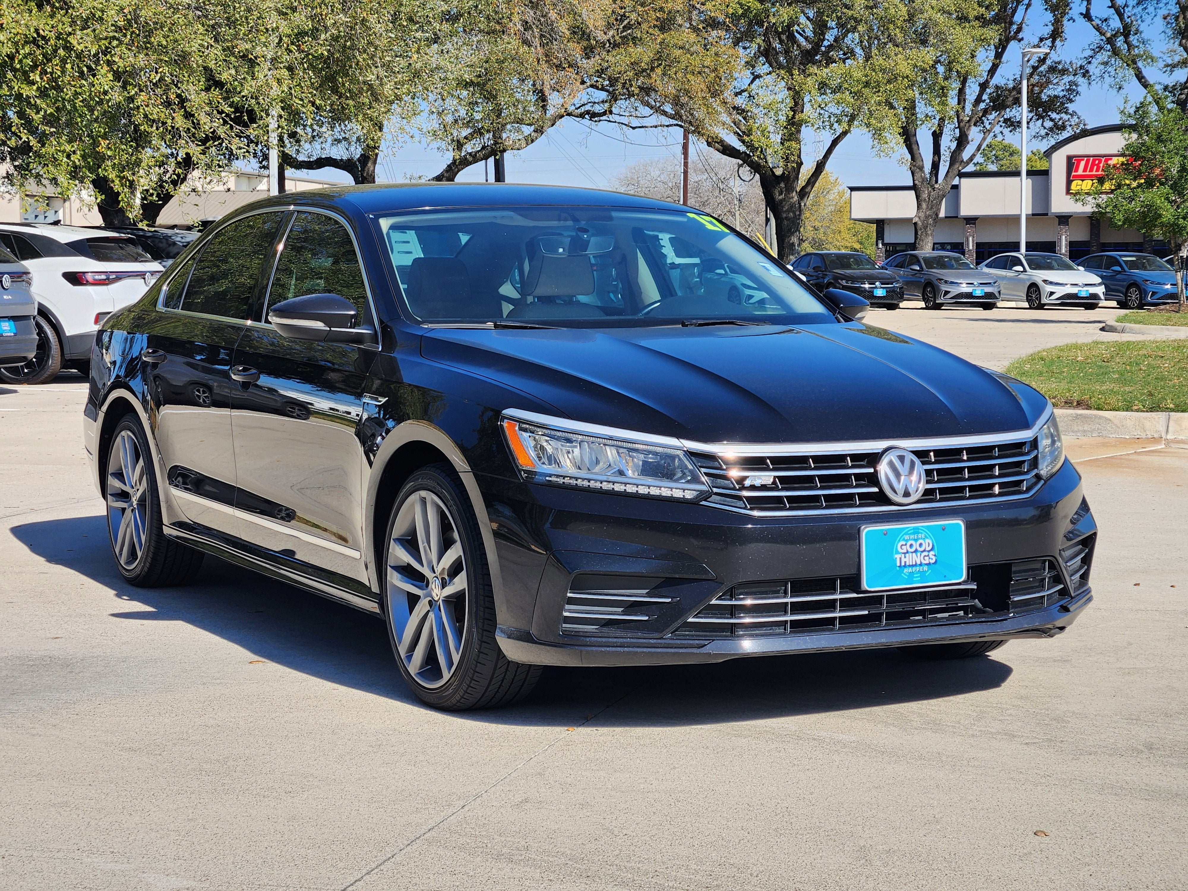 2017 Volkswagen Passat R-Line w/Comfort Pkg
