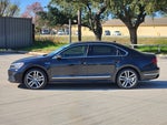 2017 Volkswagen Passat R-Line w/Comfort Pkg