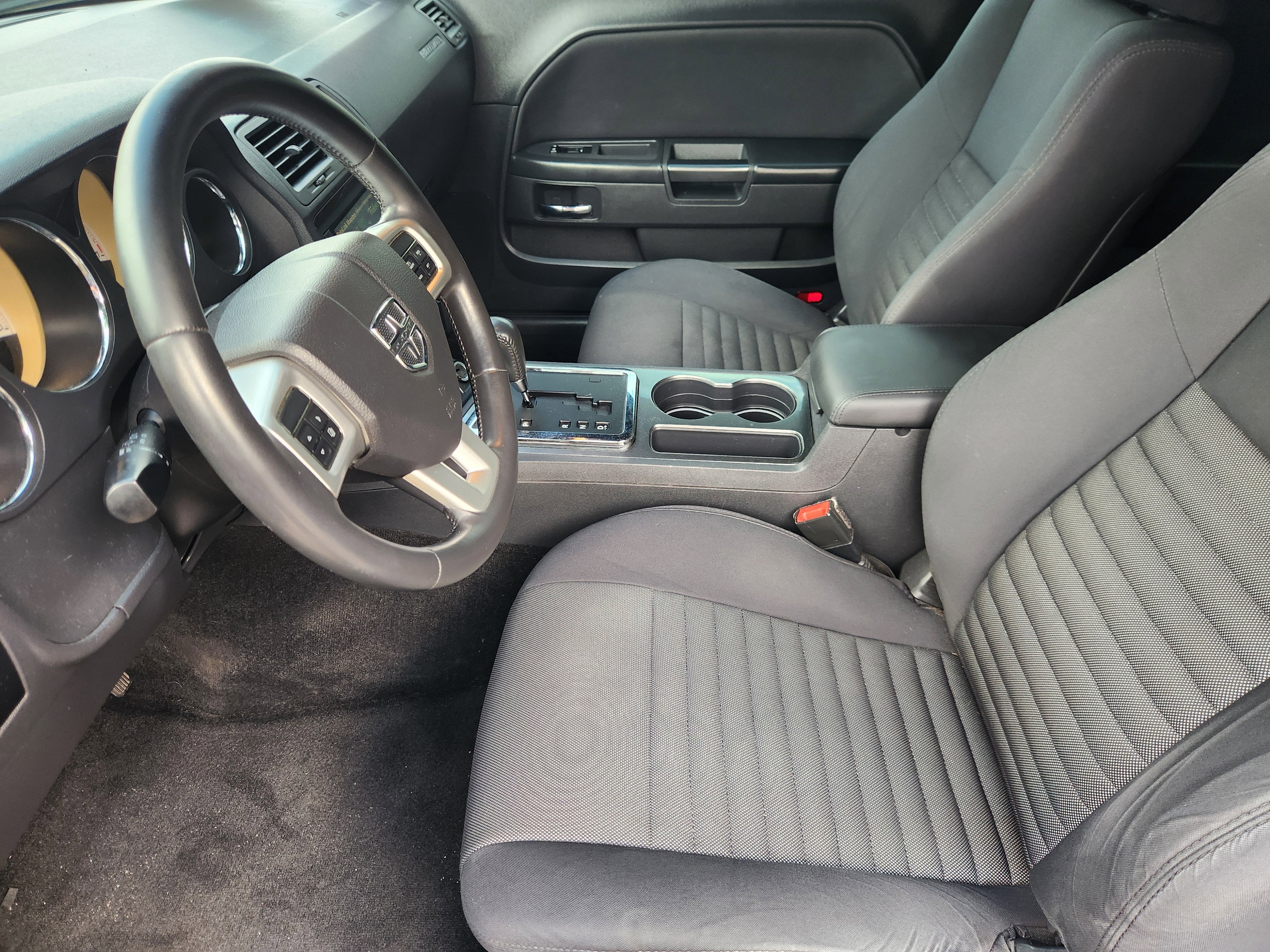 2013 Dodge Challenger Base