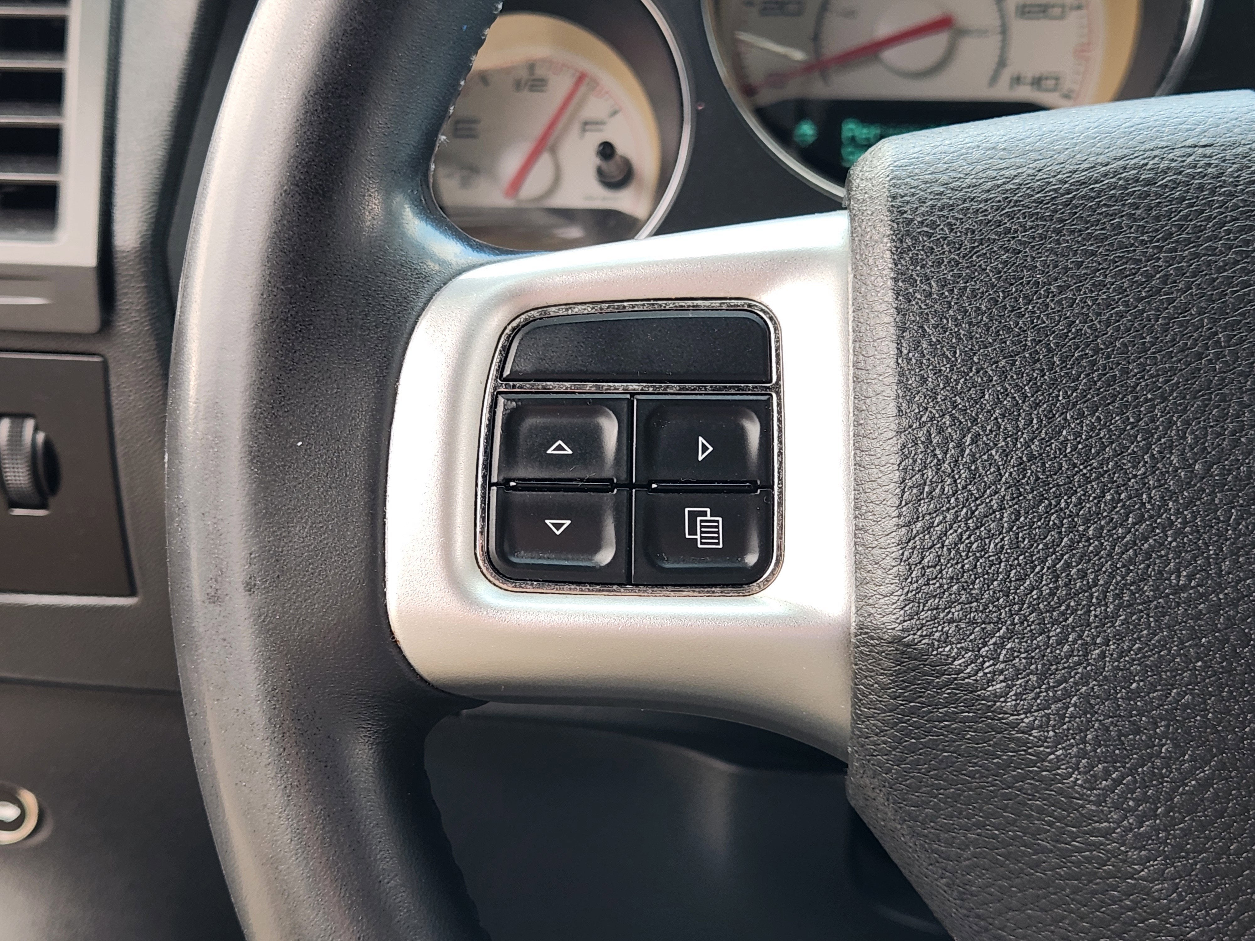 2013 Dodge Challenger Base