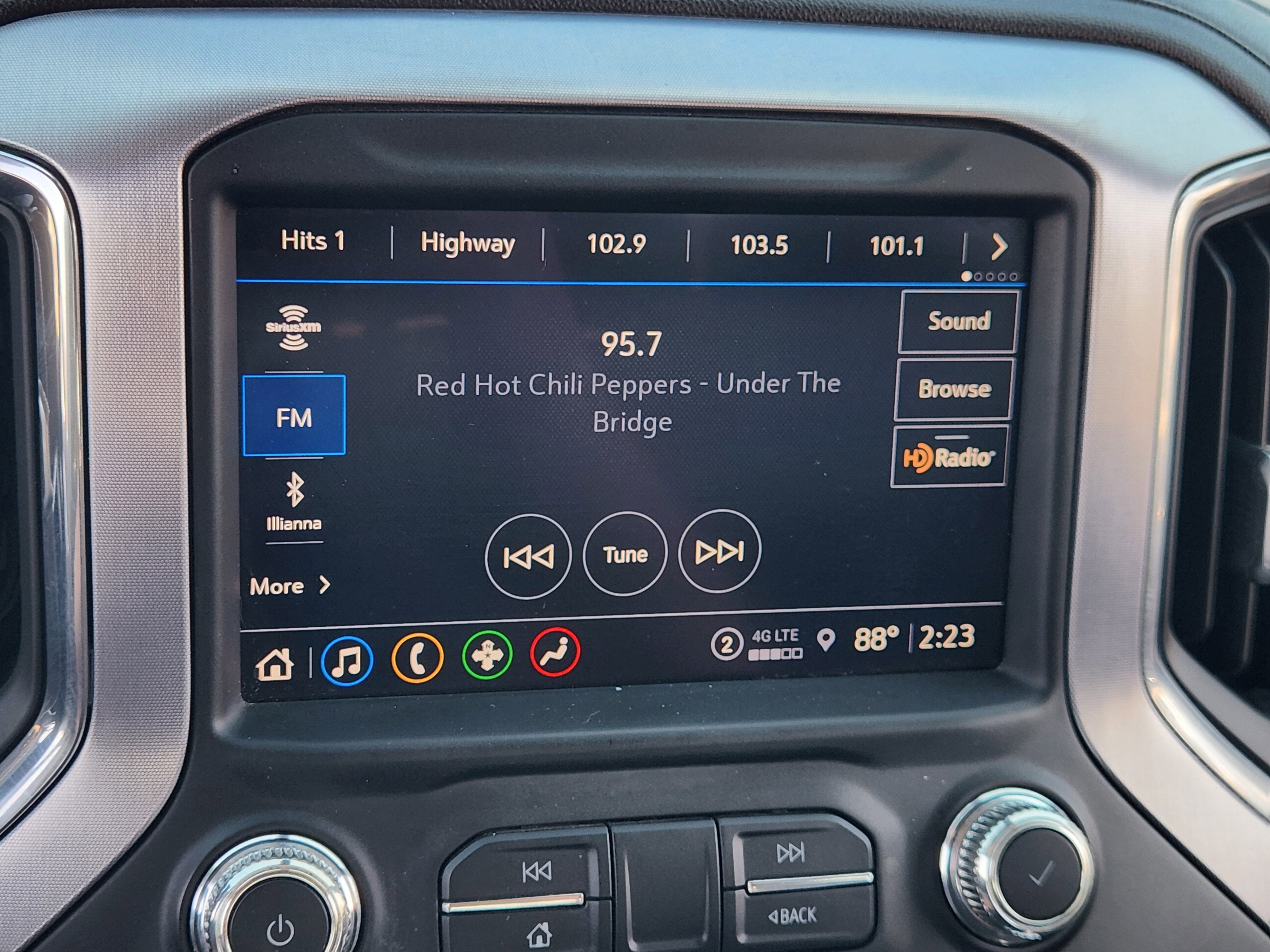 2021 GMC Sierra 1500 SLT