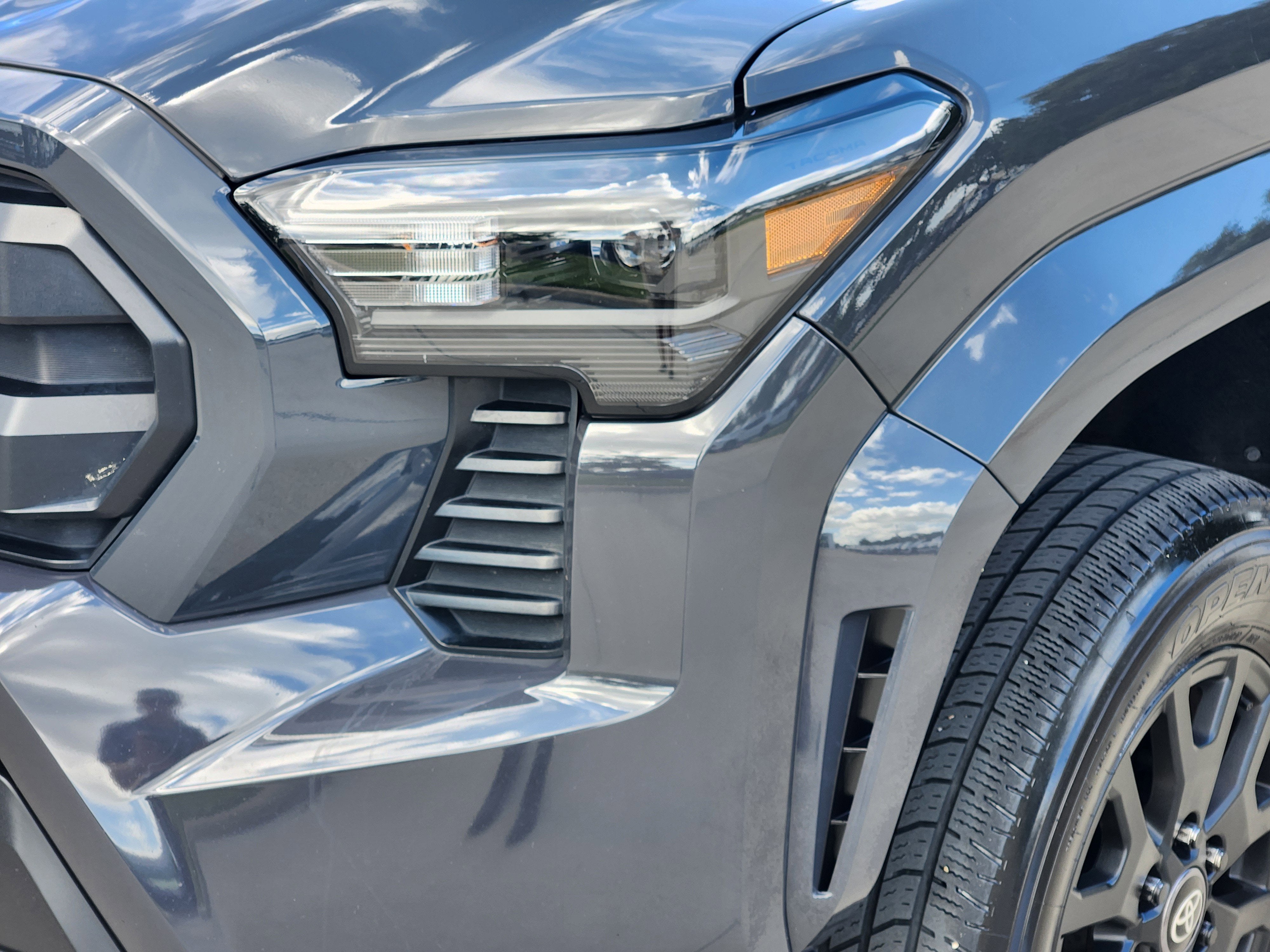 2024 Toyota Tacoma 2WD SR5