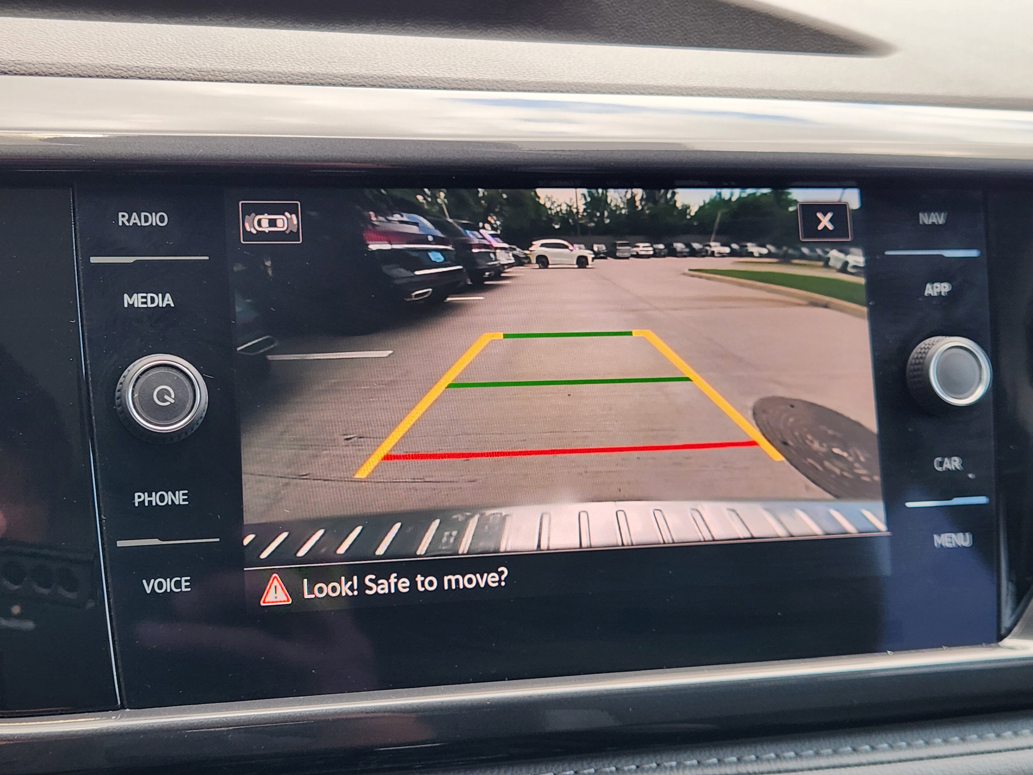 2023 Volkswagen Taos SEL