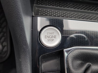 2026 Volkswagen Taos SE Black