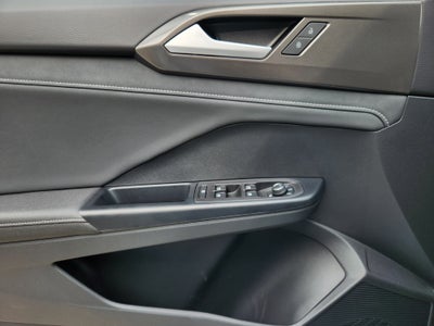 2026 Volkswagen Taos SE Black