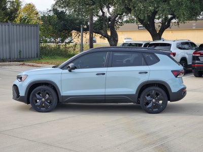 2026 Volkswagen Taos SE Black