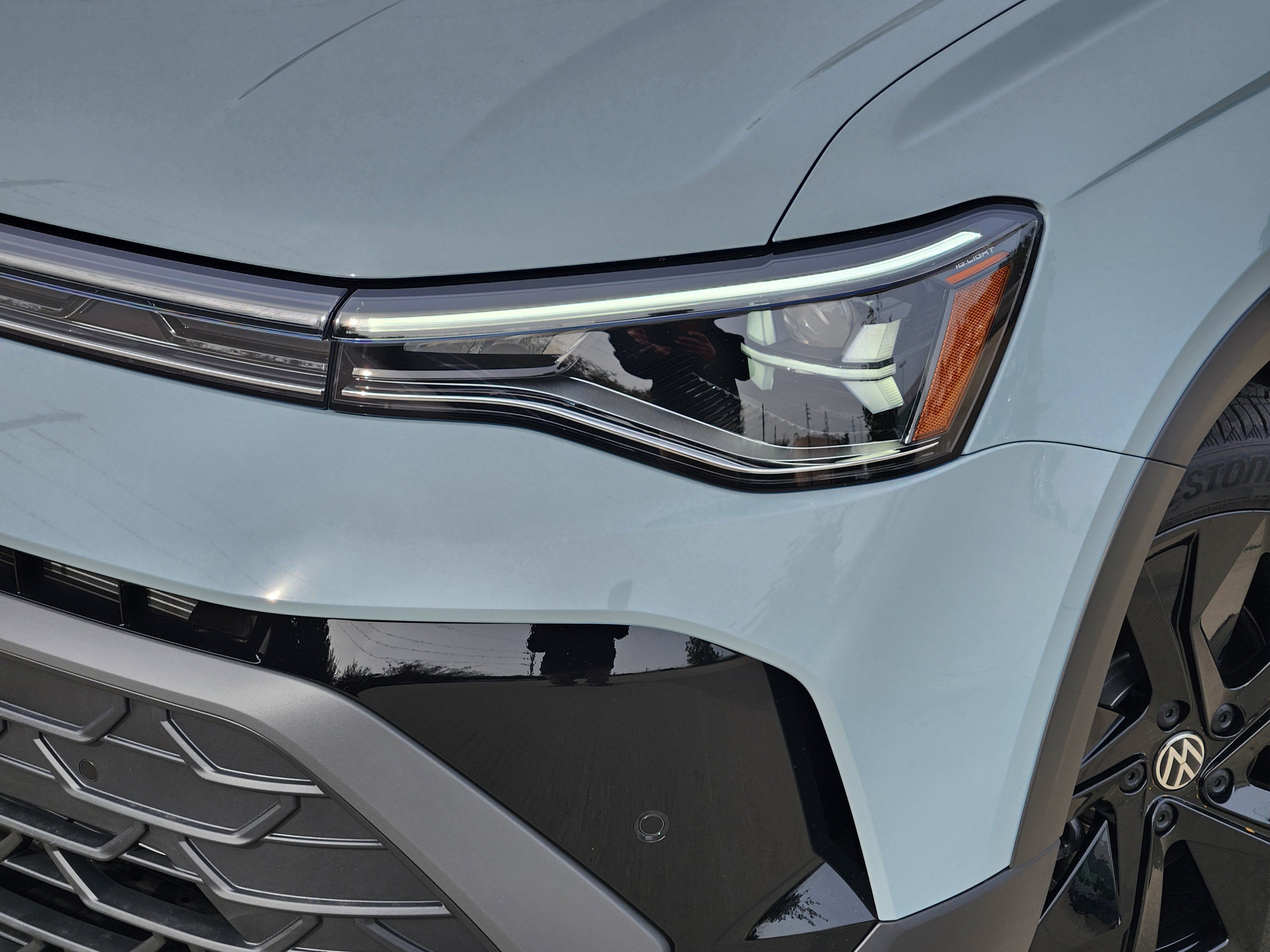 2026 Volkswagen Taos SE Black