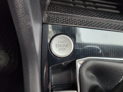 2026 Volkswagen Taos SE Black