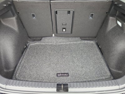 2026 Volkswagen Taos SE Black