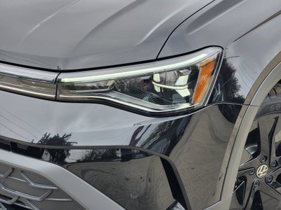 2026 Volkswagen Taos SE Black