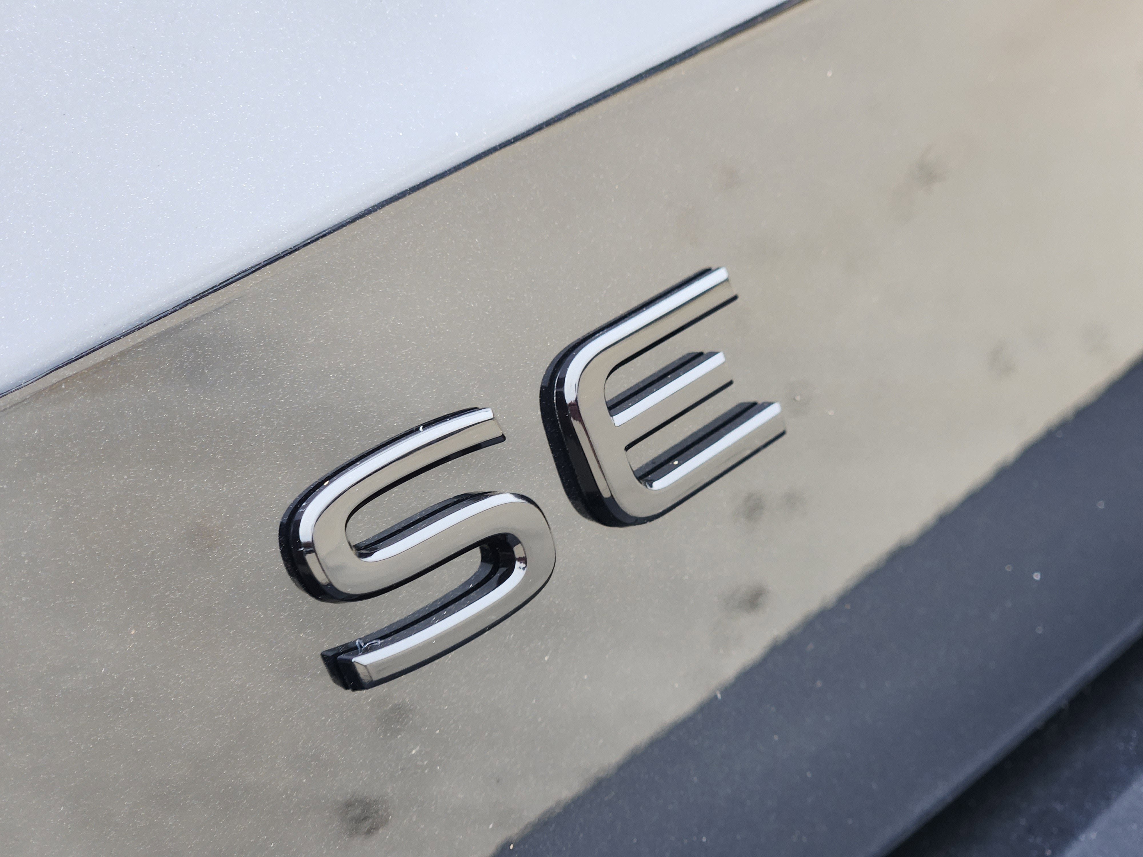 2026 Volkswagen Taos SE Black