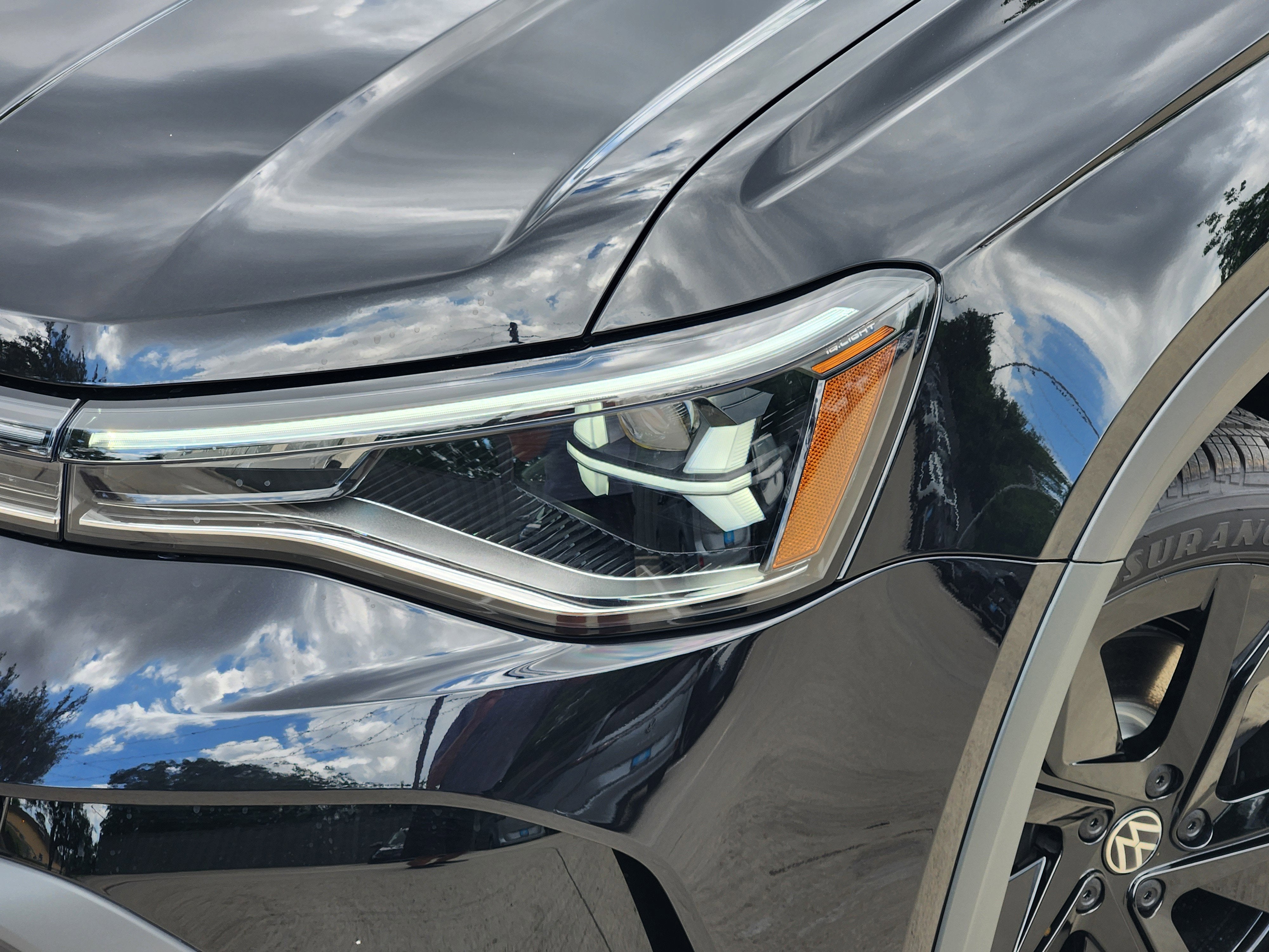 2026 Volkswagen Taos SE Black