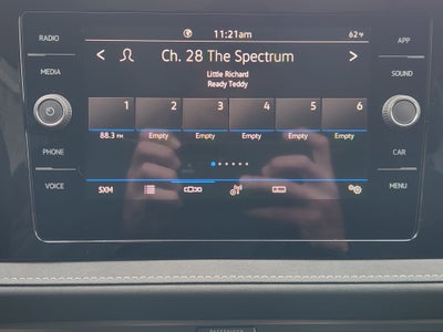 2026 Volkswagen Taos SE Black