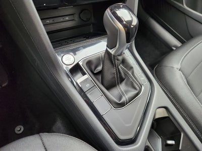 2026 Volkswagen Taos SE Black