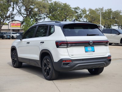 2026 Volkswagen Taos SE Black