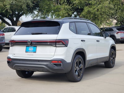 2026 Volkswagen Taos SE Black