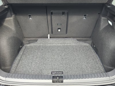 2026 Volkswagen Taos SE Black