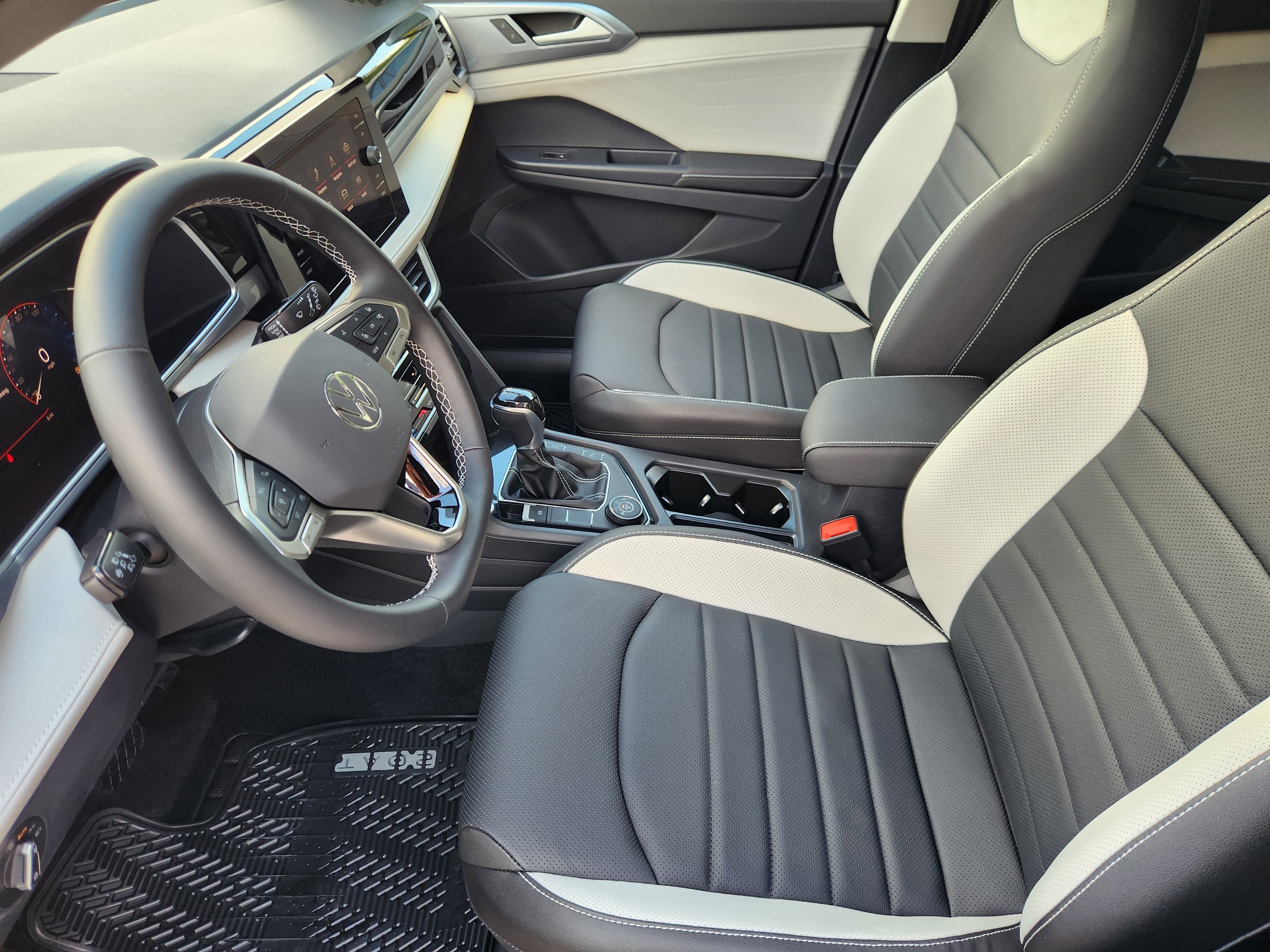 2026 Volkswagen Taos SEL