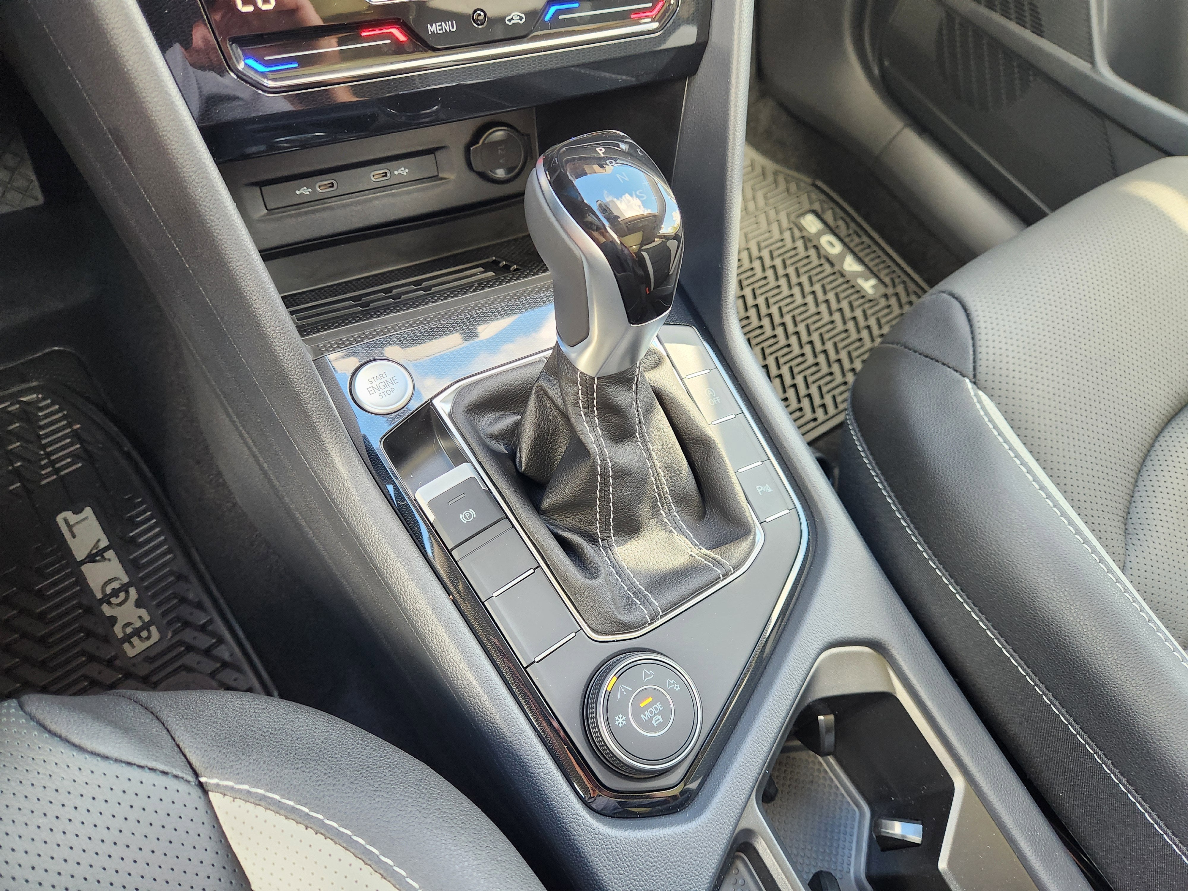 2026 Volkswagen Taos SEL