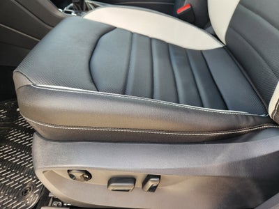 2026 Volkswagen Taos SEL