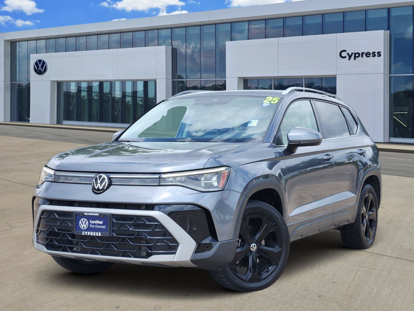2025 Volkswagen Taos SEL
