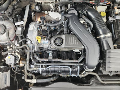 2025 Volkswagen Taos SEL